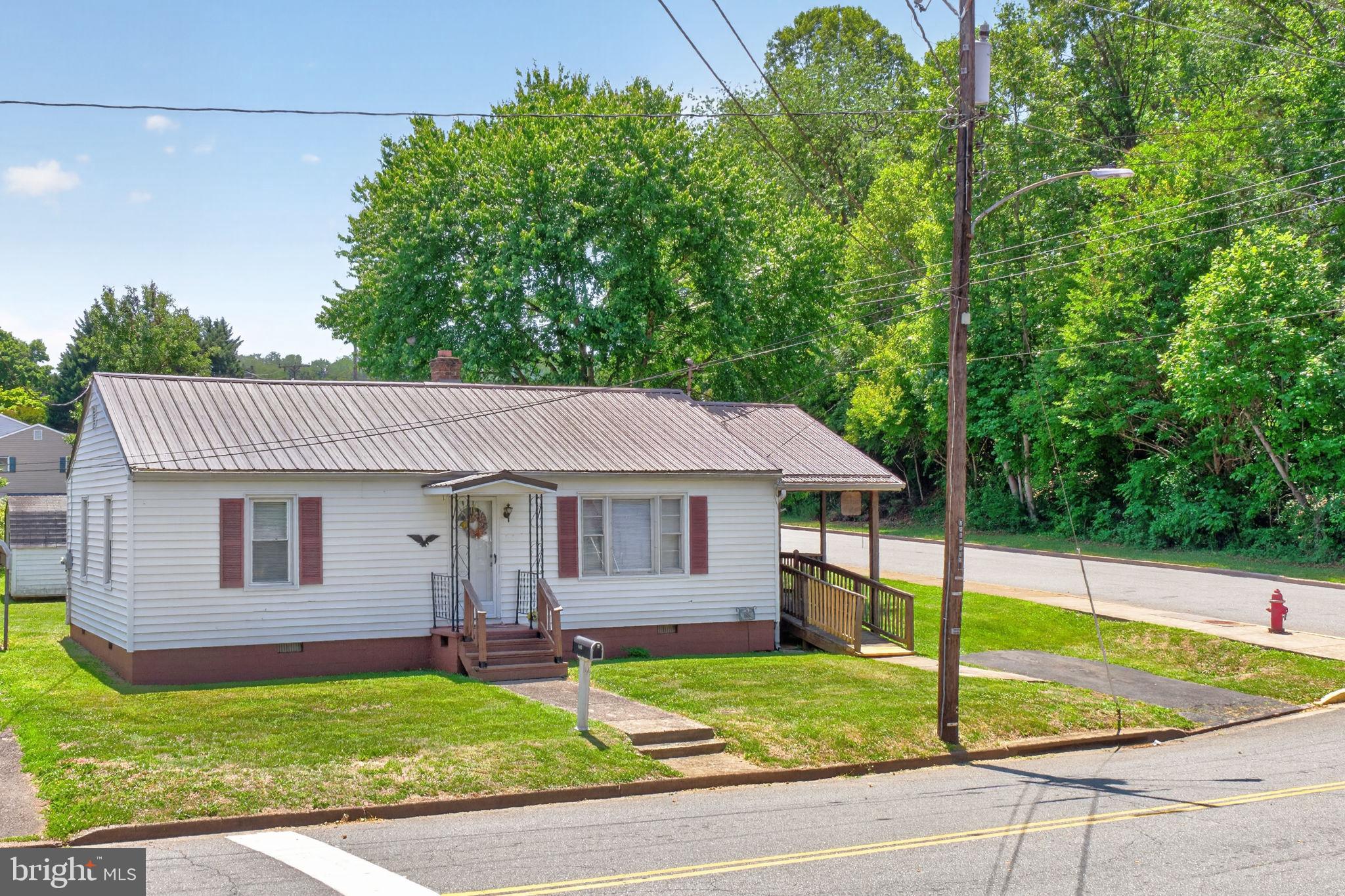 TOWN OF ORANGE - Residential