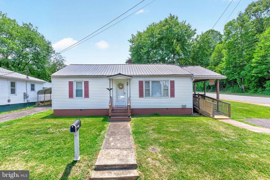 Welcome to this charming one-level home located in the heart of the Town of Orange, Virginia. Perfectly situated on a desirable corner lot, this property offers convenient off-street parking and easy access to local shops, dining, and community amenities.
Inside, you’ll find a comfortable two-bedroom, one full bath layout featuring beautiful hardwood floors that add warmth and character throughout the home. The single-level design provides easy living with a practical flow between rooms. Enjoy relaxing mornings and quiet evenings on the inviting covered  porch, a perfect space for rocking chairs, plants, or simply unwinding outdoors. 
Whether you’re a first-time buyer, looking to downsize, or searching for an investment opportunity, this home offers simplicity, charm, and a great location in the Town of Orange, Virginia.