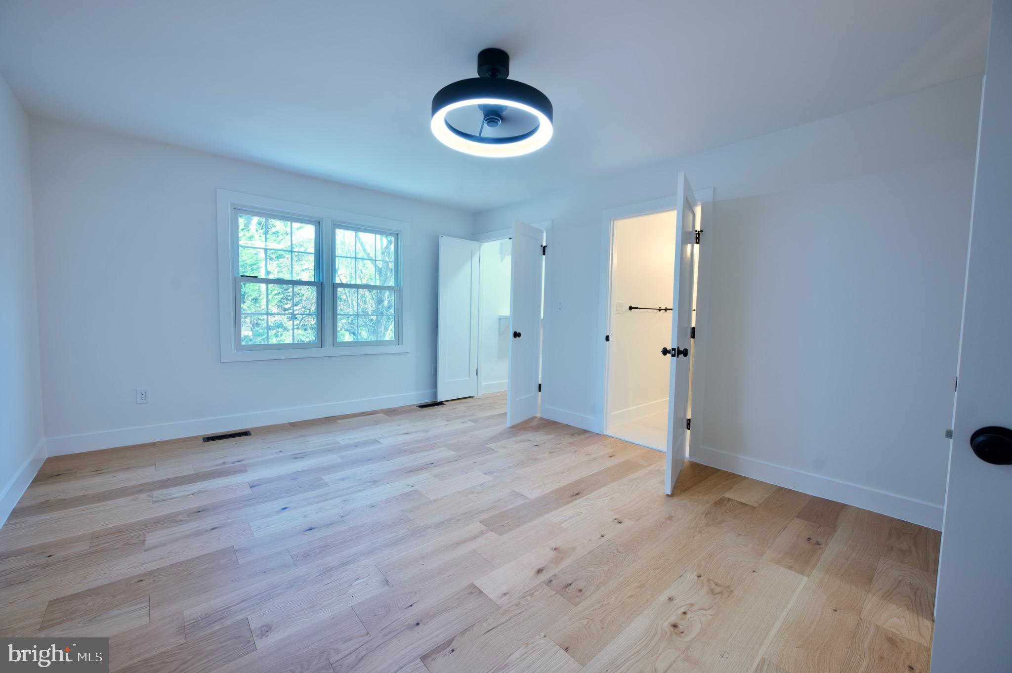 FOX MILL ESTATES - Residential