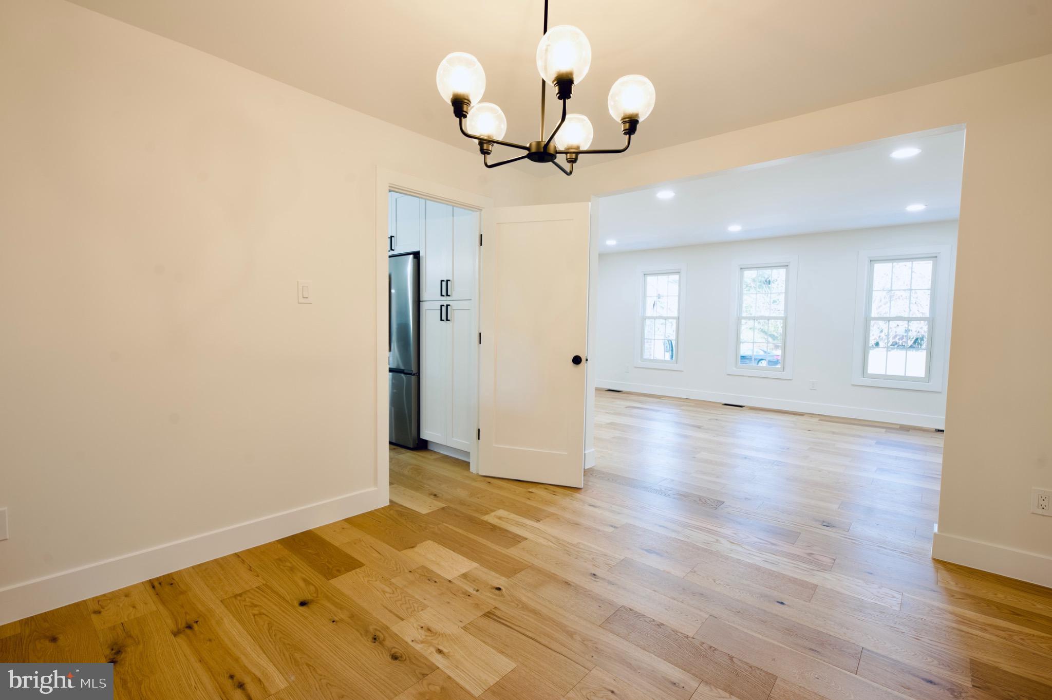 FOX MILL ESTATES - Residential