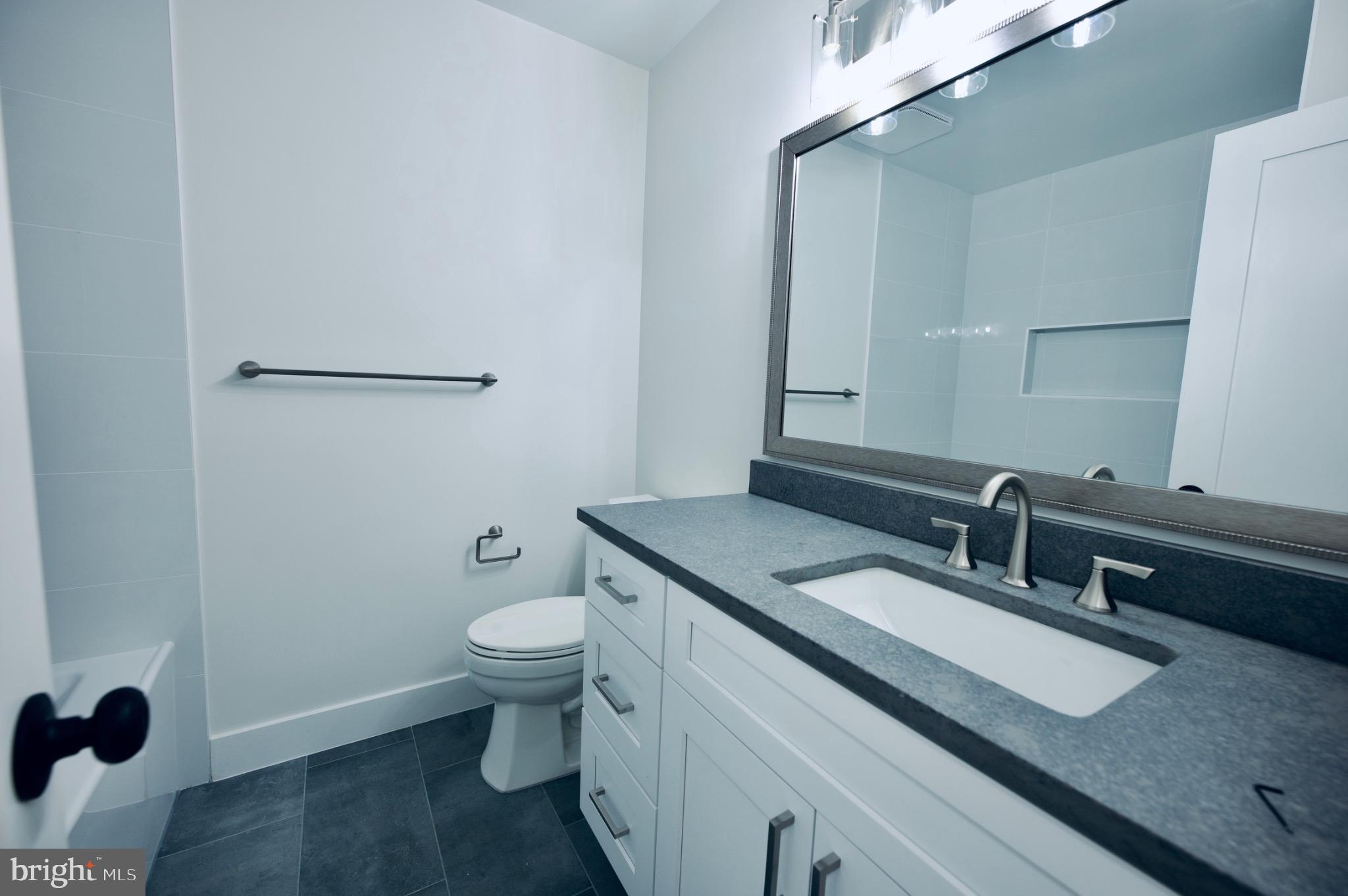 FOX MILL ESTATES - Residential