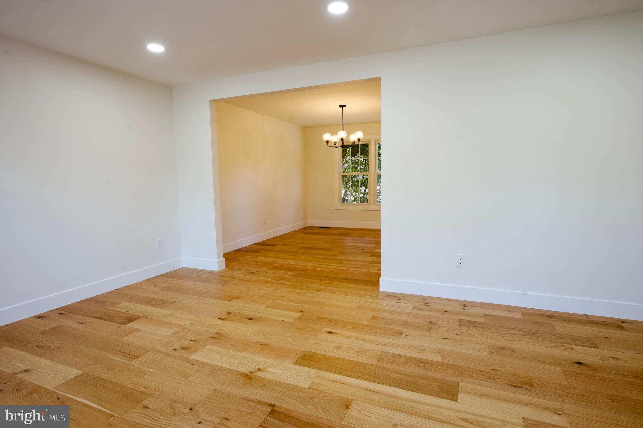 FOX MILL ESTATES - Residential