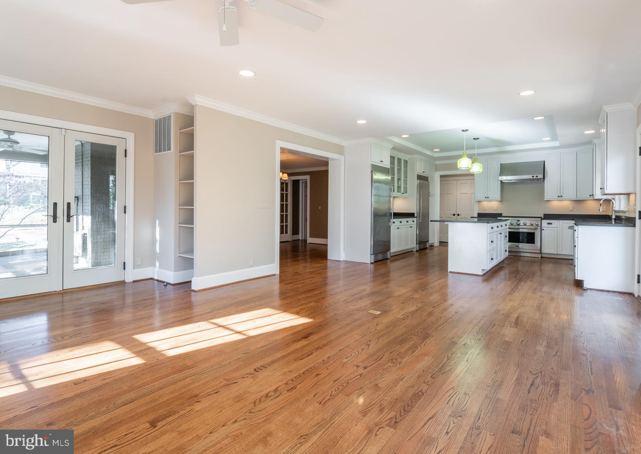 COLLEGE PARK - Residential Lease