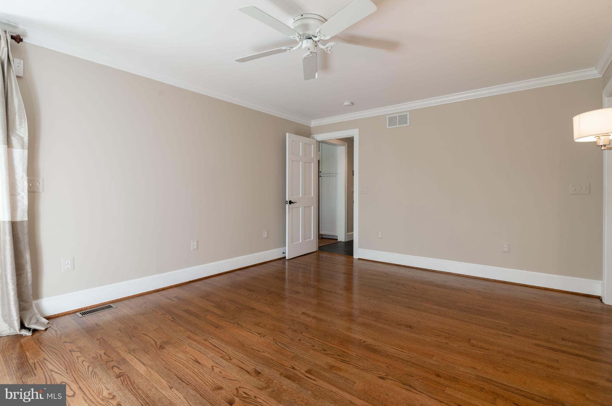 COLLEGE PARK - Residential Lease