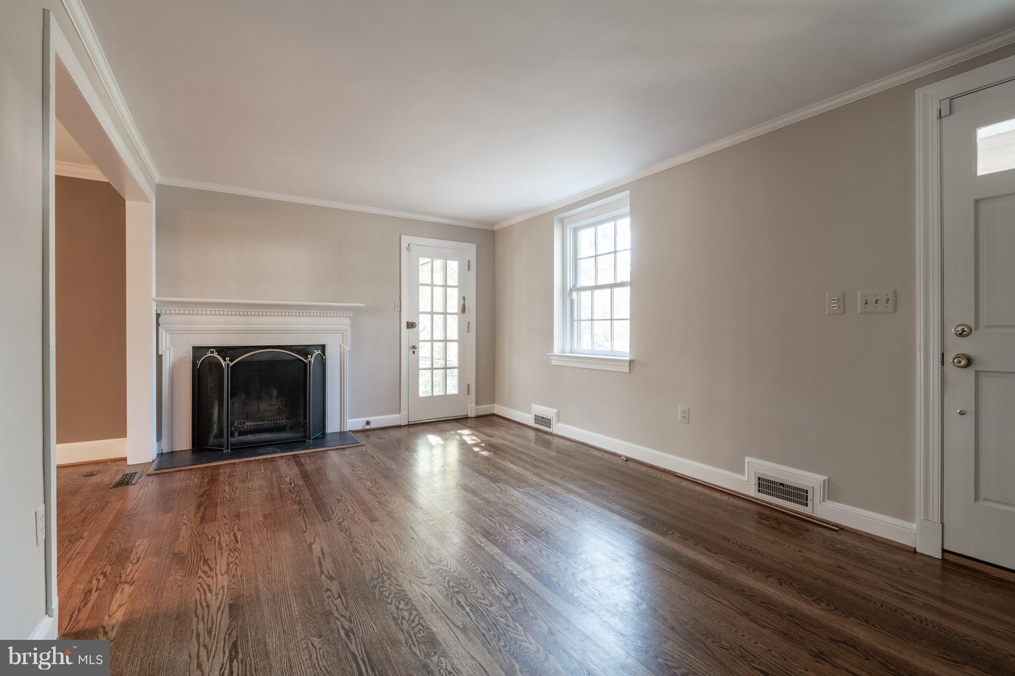 COLLEGE PARK - Residential Lease