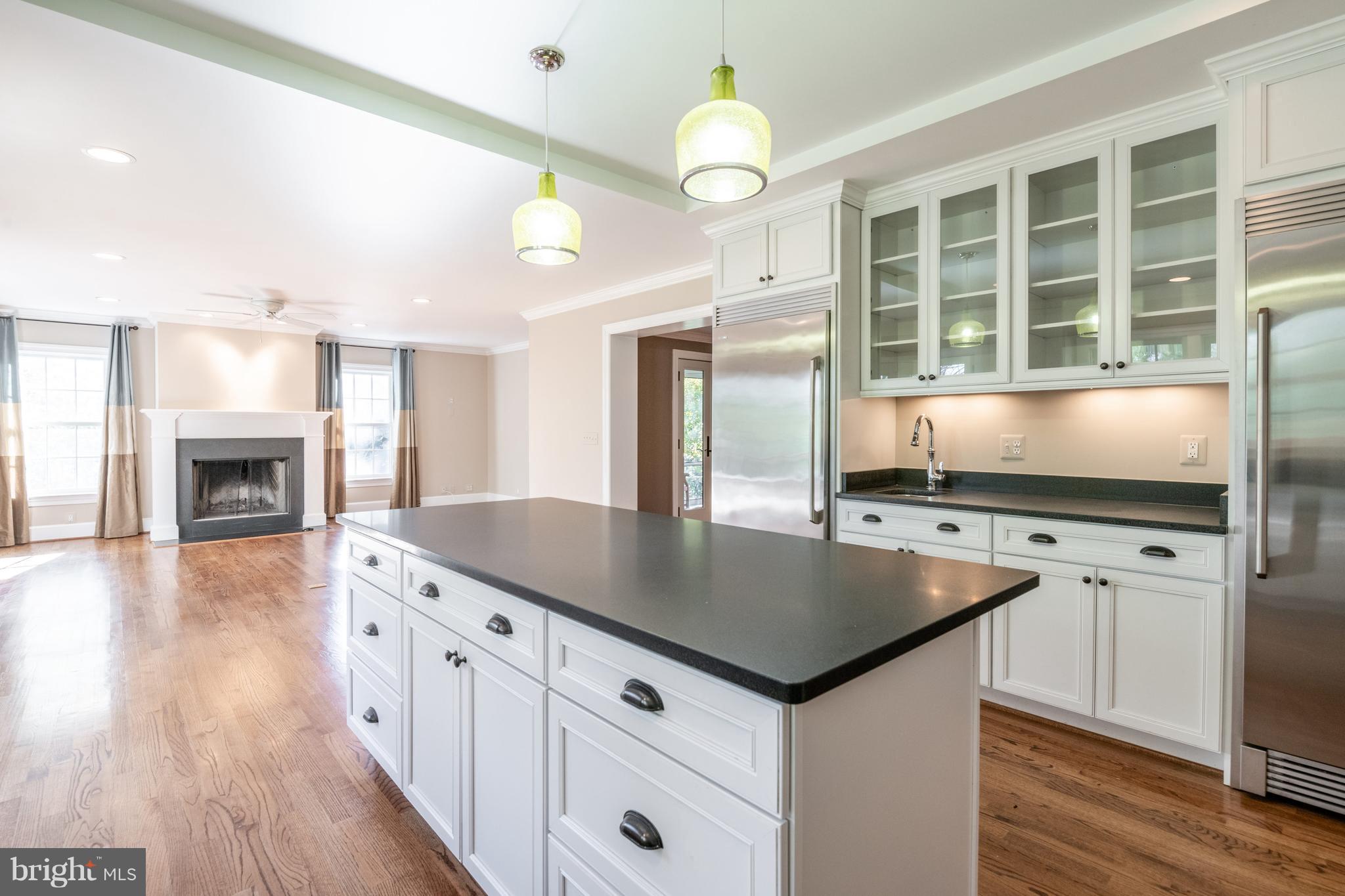 COLLEGE PARK - Residential Lease