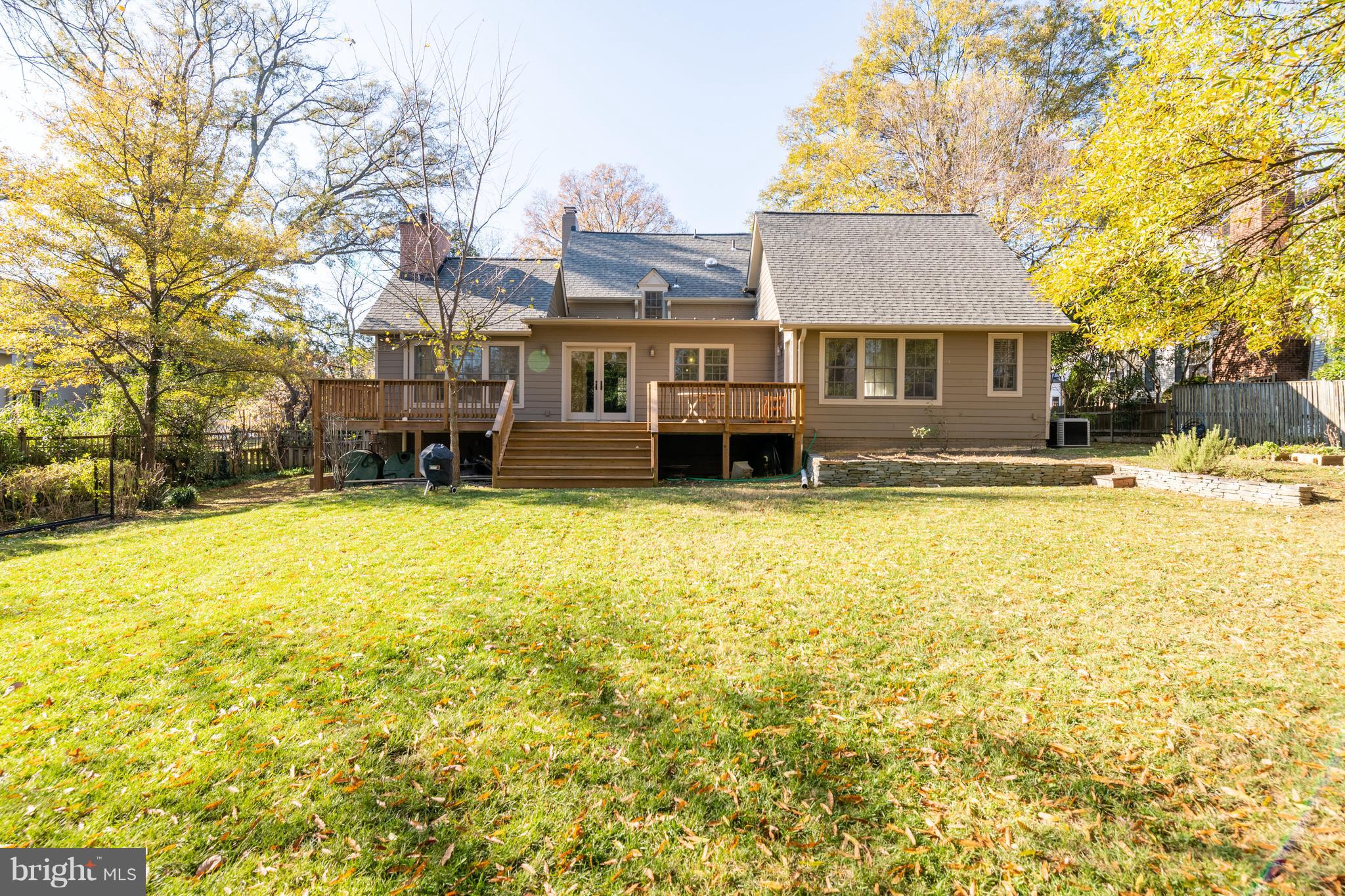 COLLEGE PARK - Residential Lease