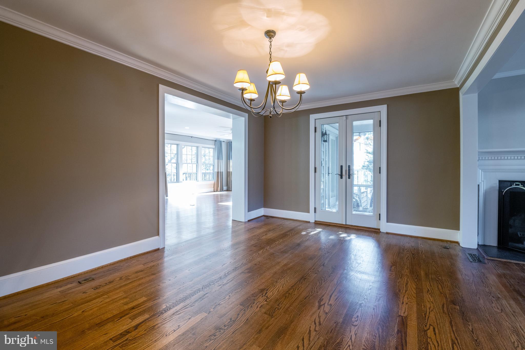 COLLEGE PARK - Residential Lease