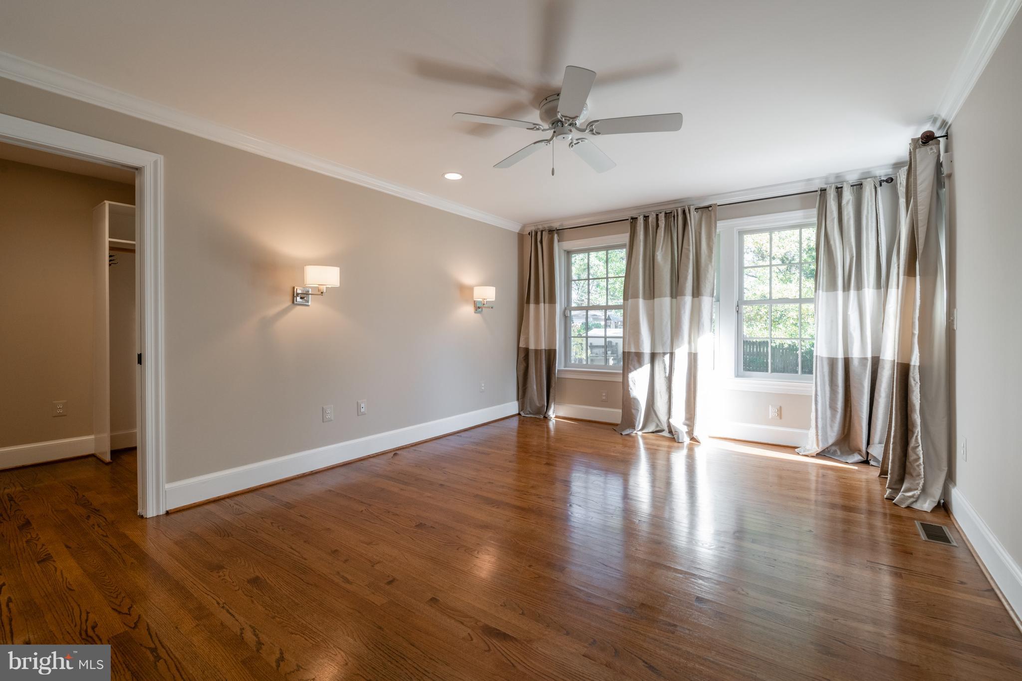 COLLEGE PARK - Residential Lease