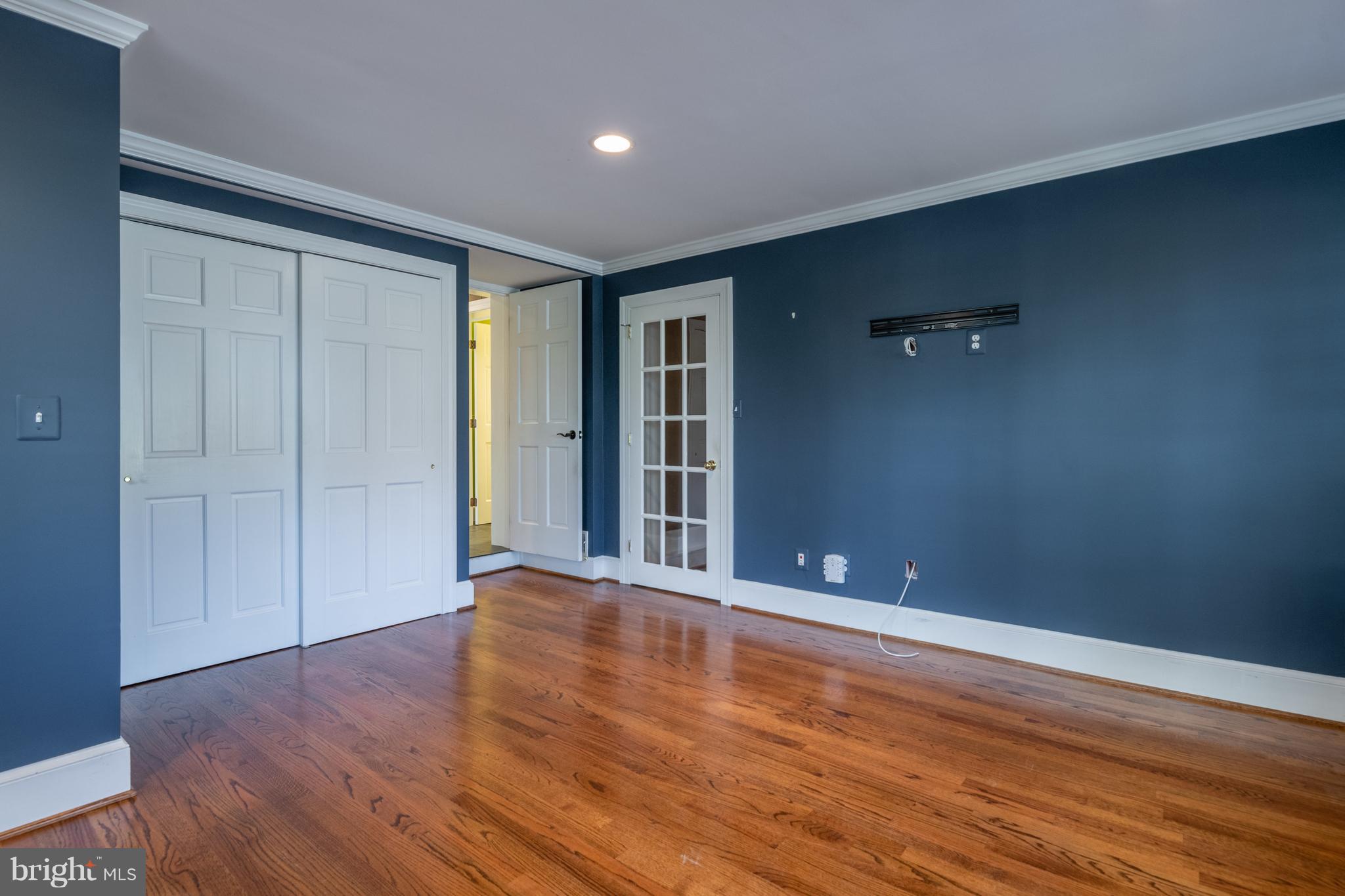 COLLEGE PARK - Residential Lease