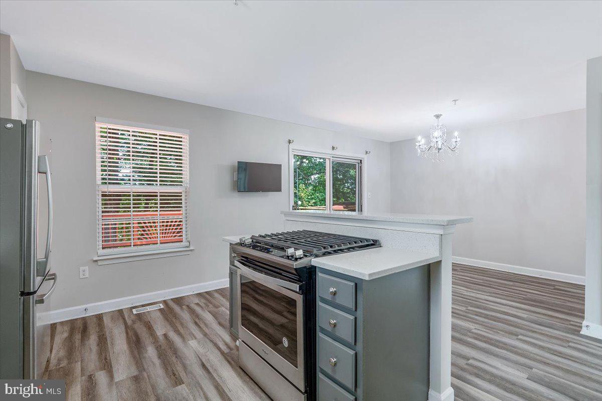 SPRING RIDGE - Residential