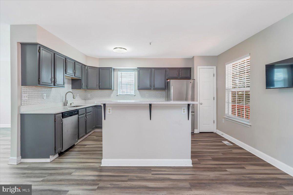 SPRING RIDGE - Residential