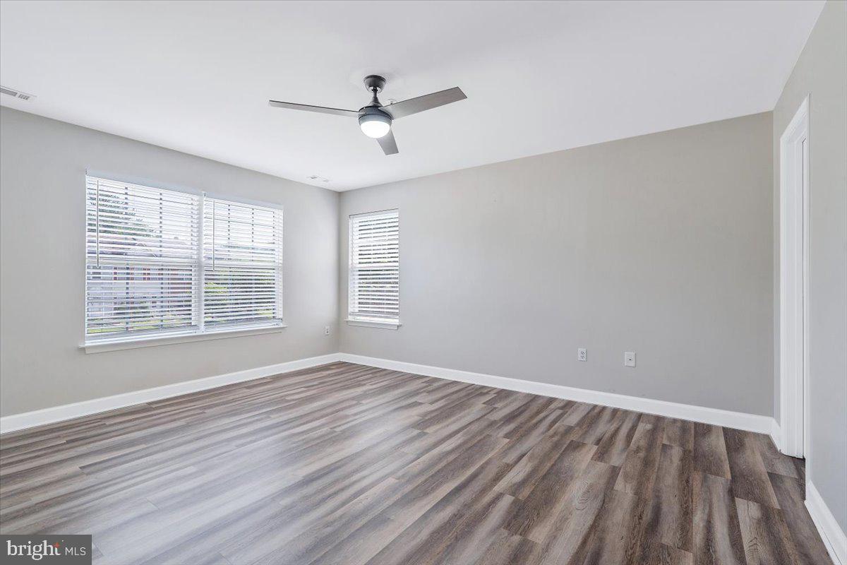 SPRING RIDGE - Residential