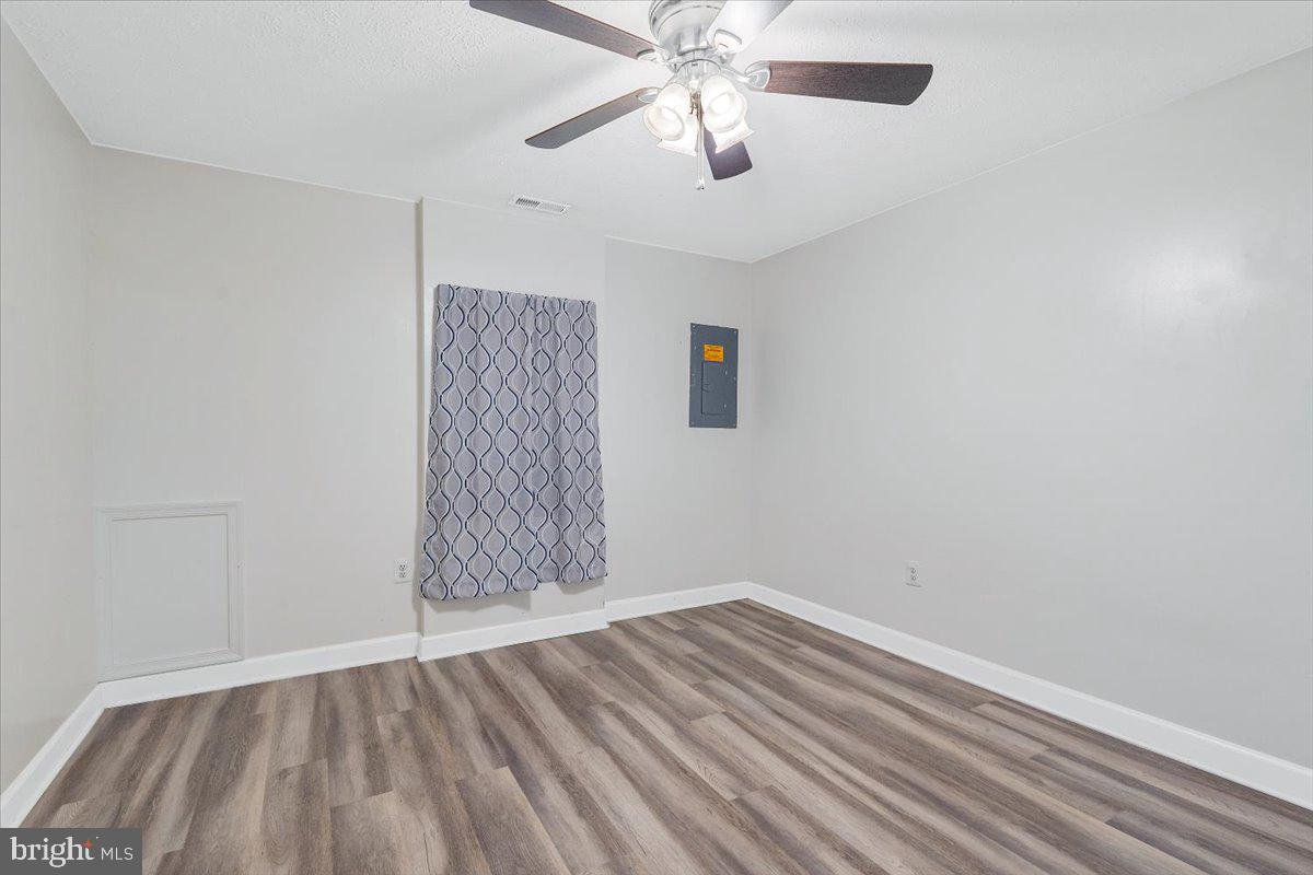 SPRING RIDGE - Residential