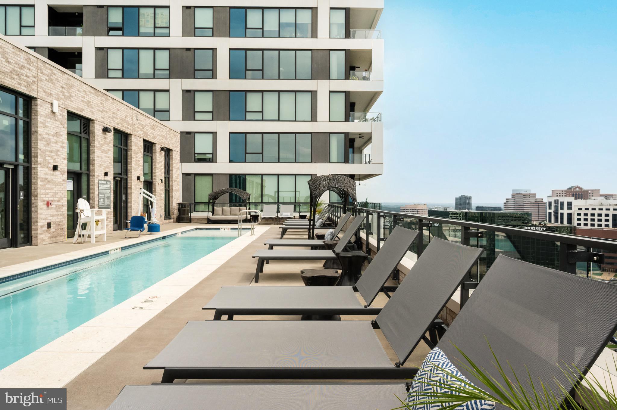 THE BORO TYSONS - Residential