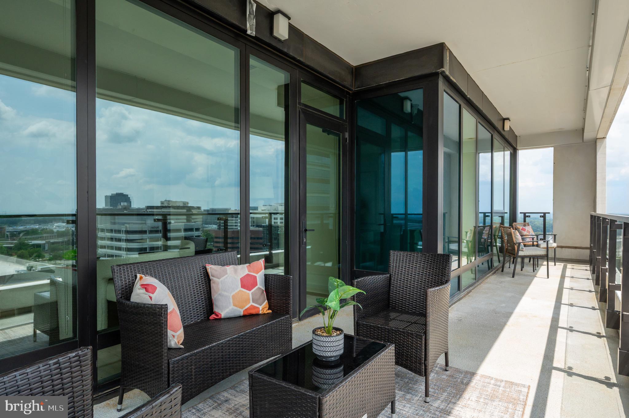 THE BORO TYSONS - Residential