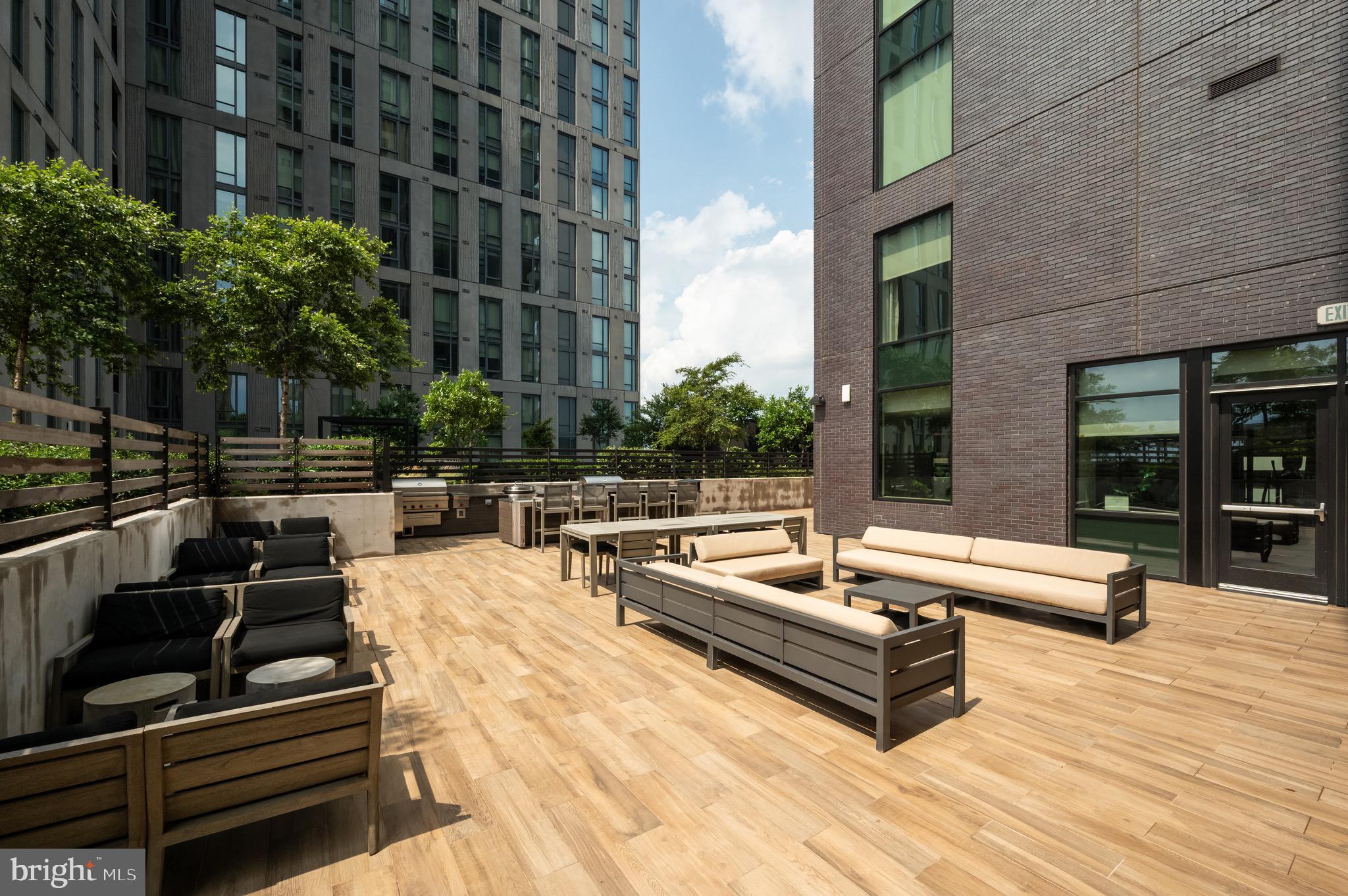 THE BORO TYSONS - Residential