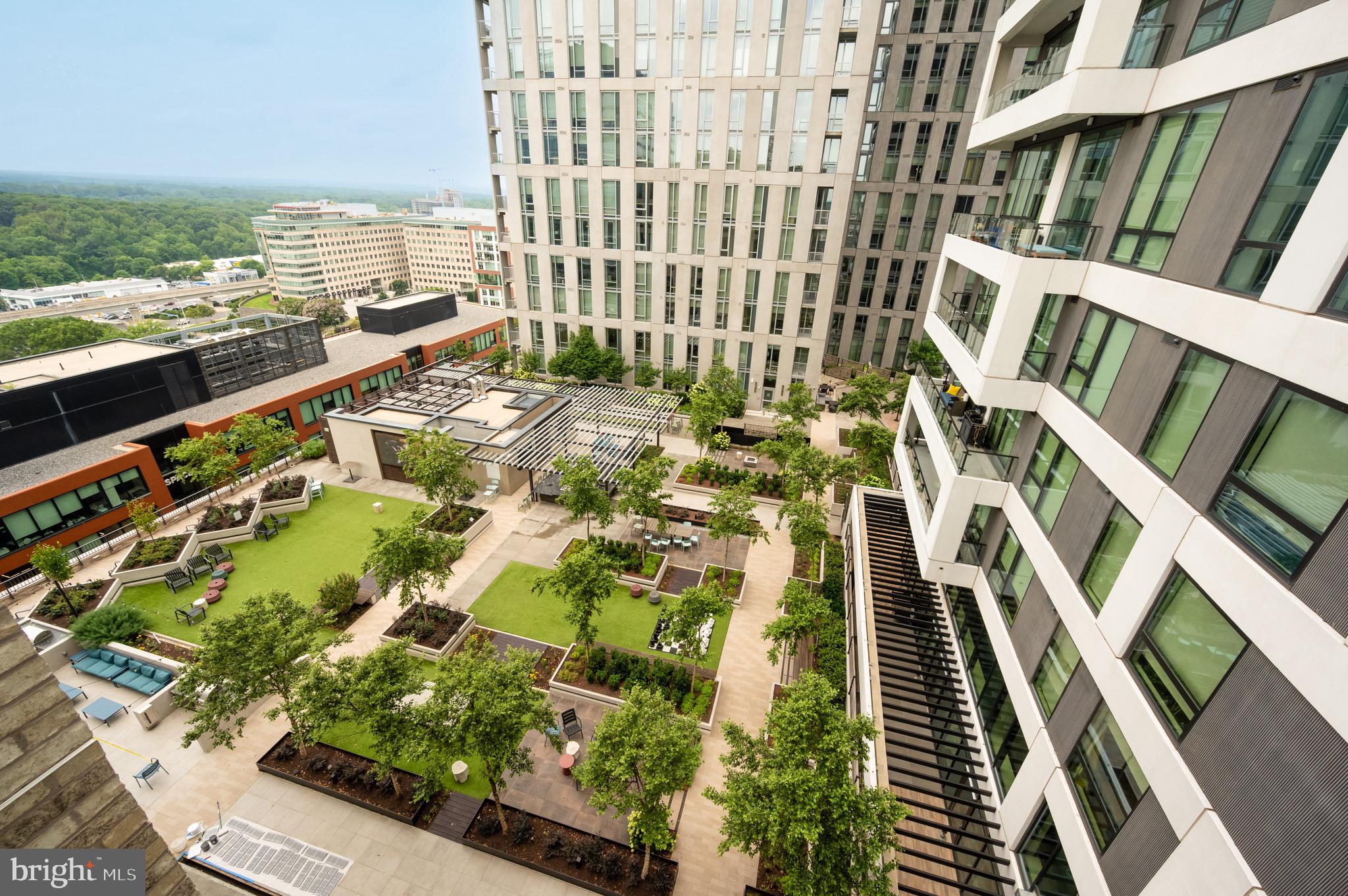 THE BORO TYSONS - Residential