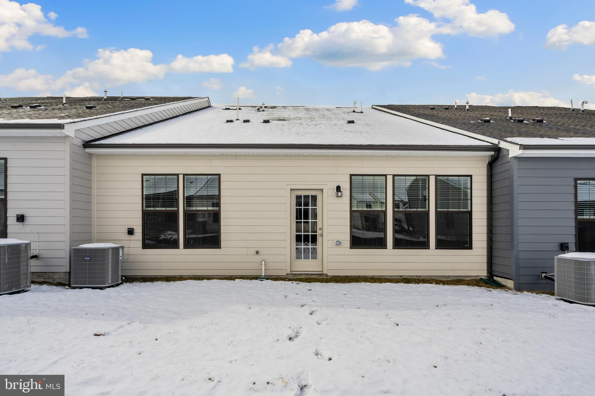 RENN QUARTER - Residential Lease