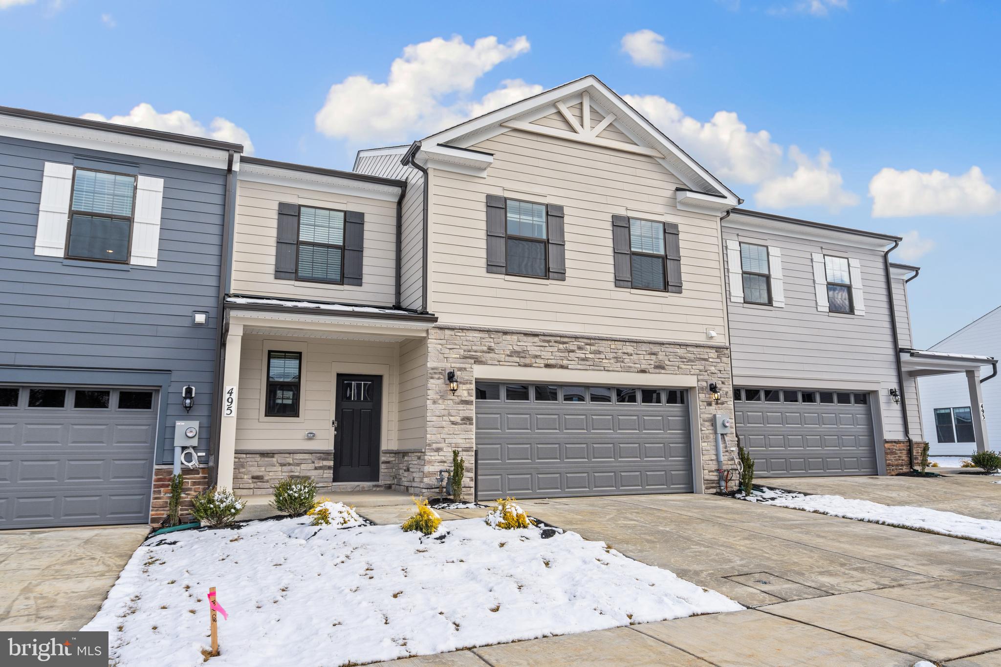 RENN QUARTER - Residential Lease