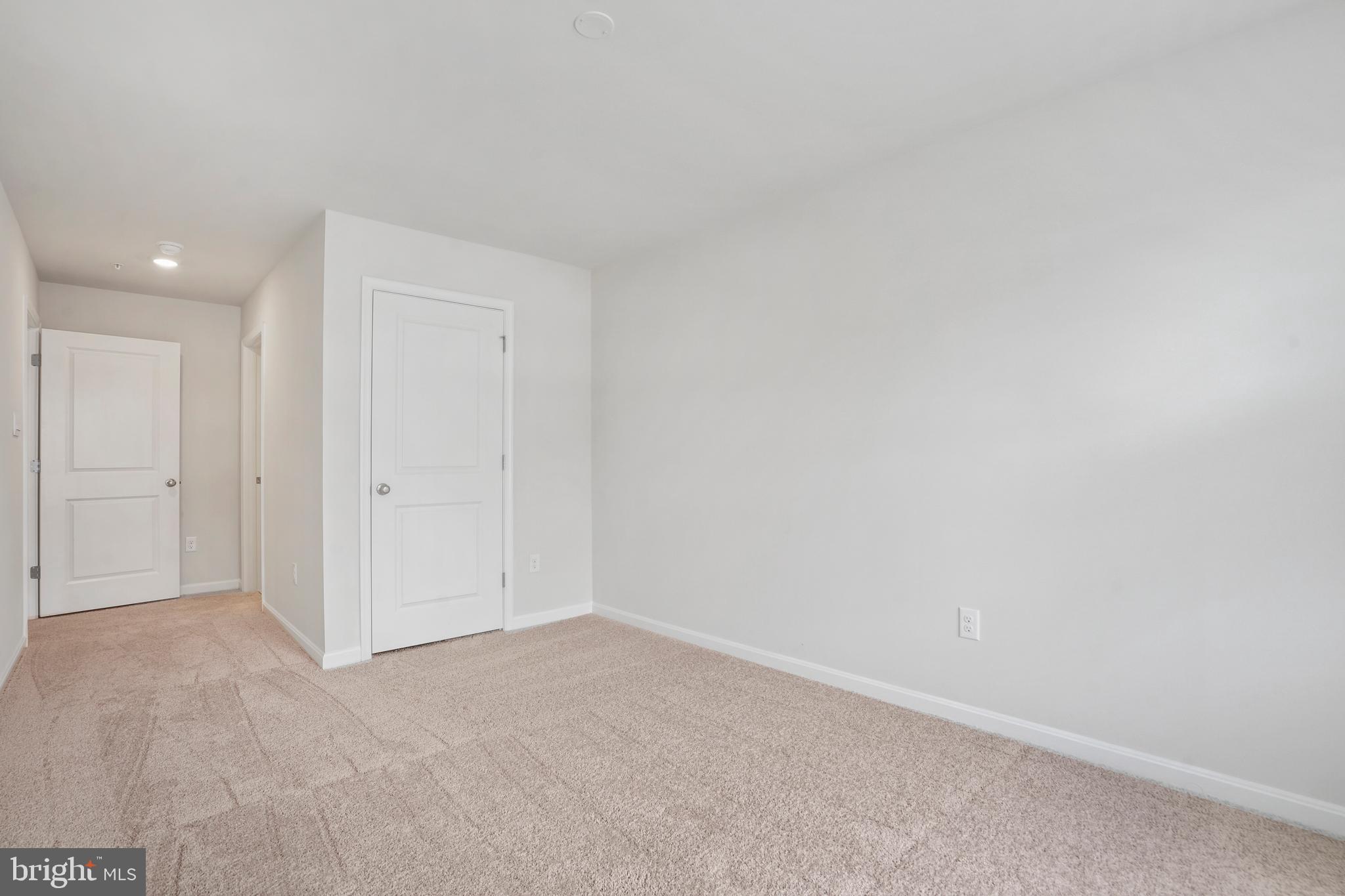 RENN QUARTER - Residential Lease