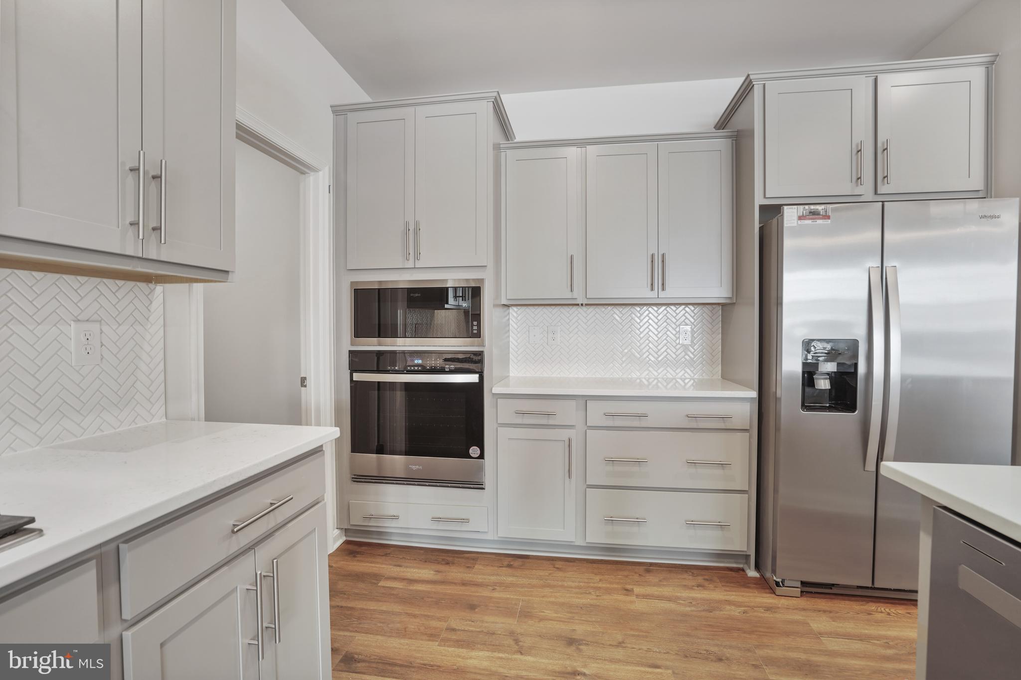 RENN QUARTER - Residential Lease