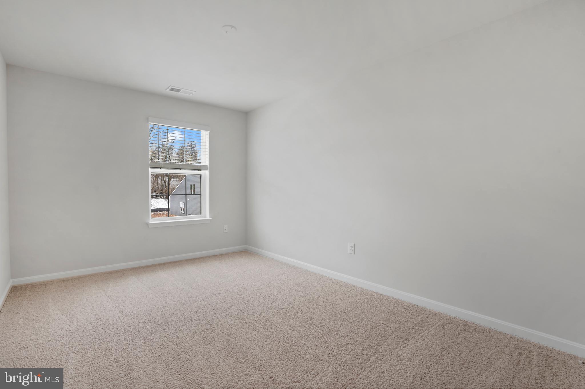 RENN QUARTER - Residential Lease