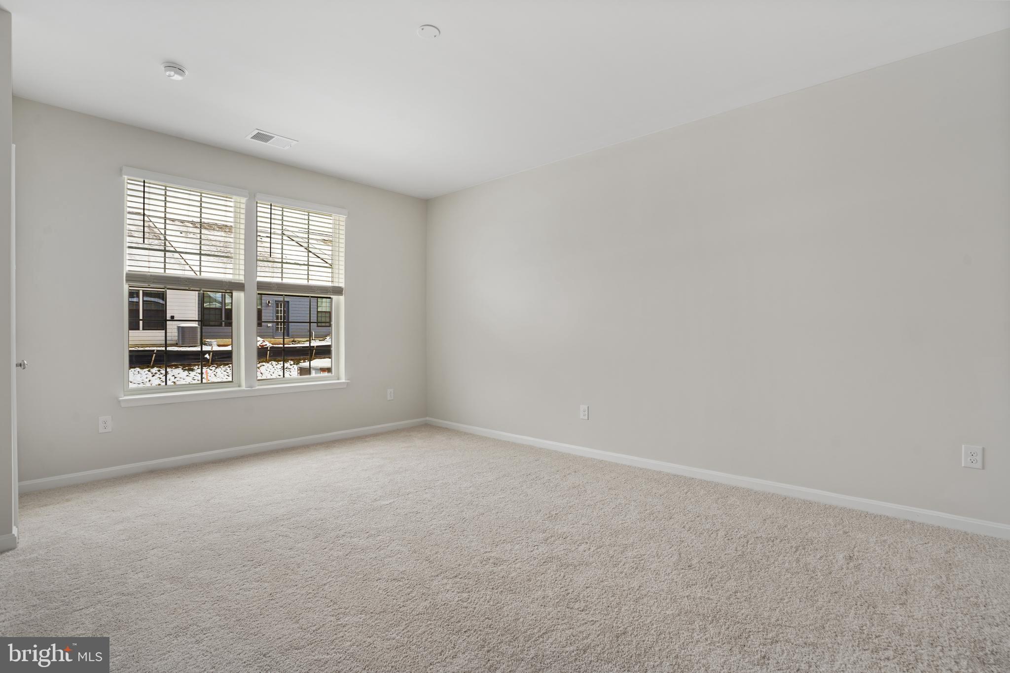 RENN QUARTER - Residential Lease