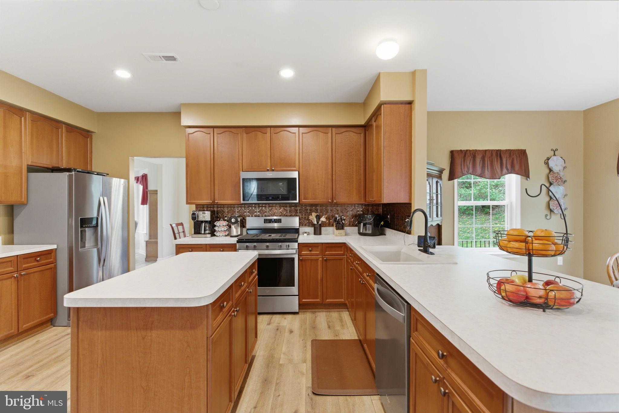 SHERWOOD FOREST - Residential