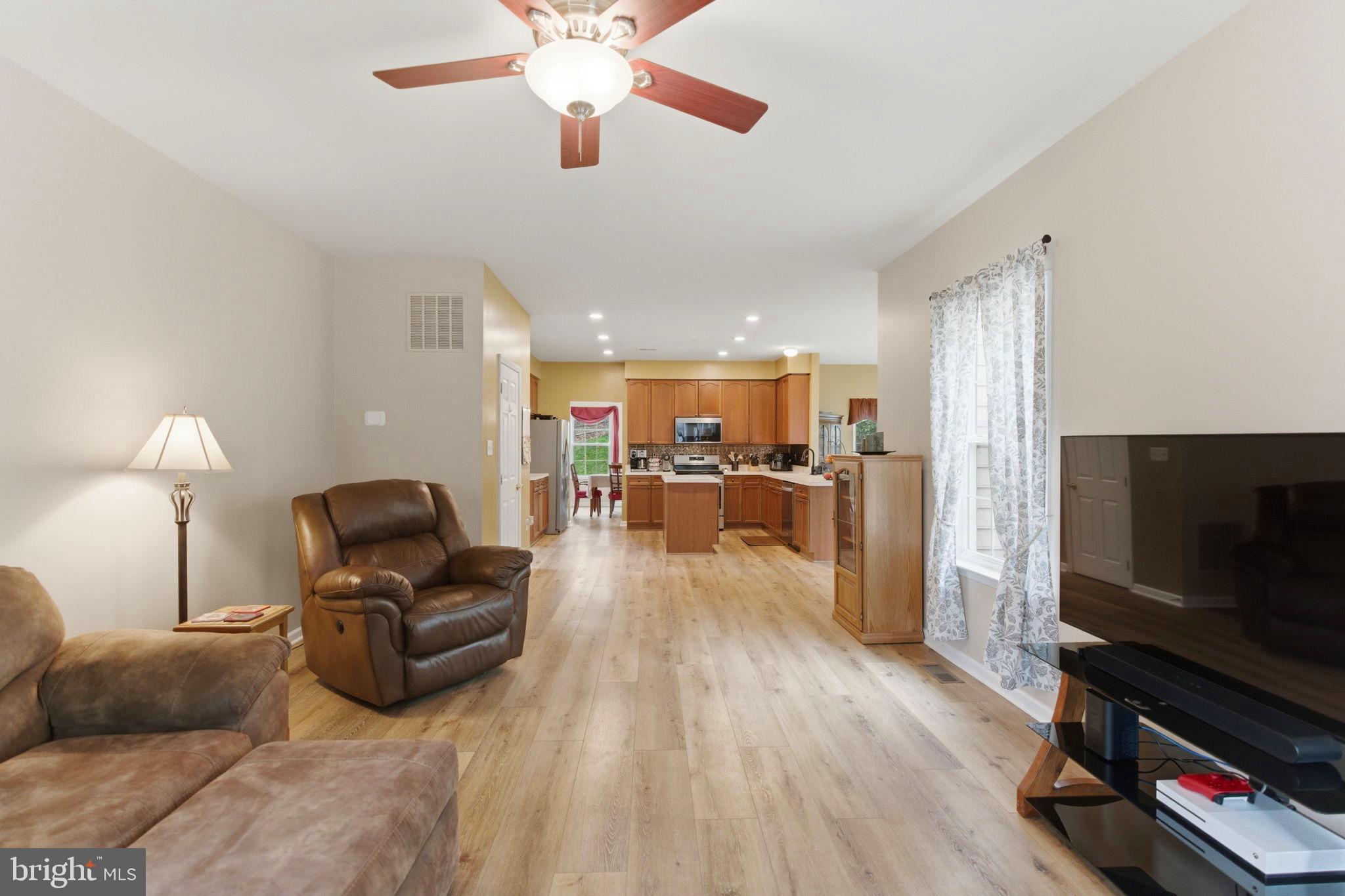 SHERWOOD FOREST - Residential