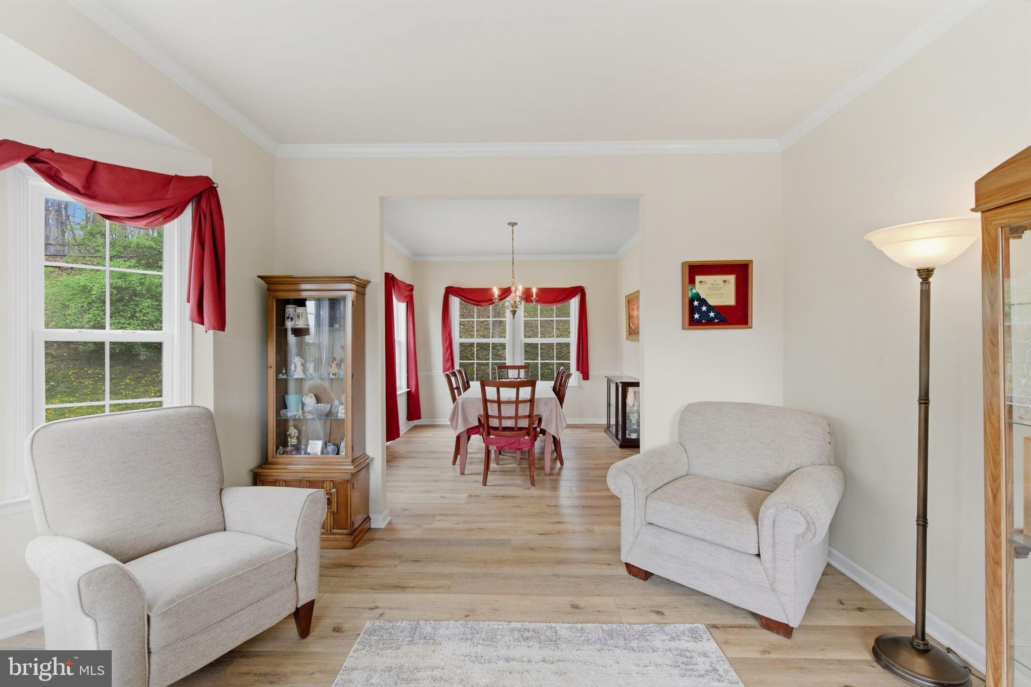 SHERWOOD FOREST - Residential