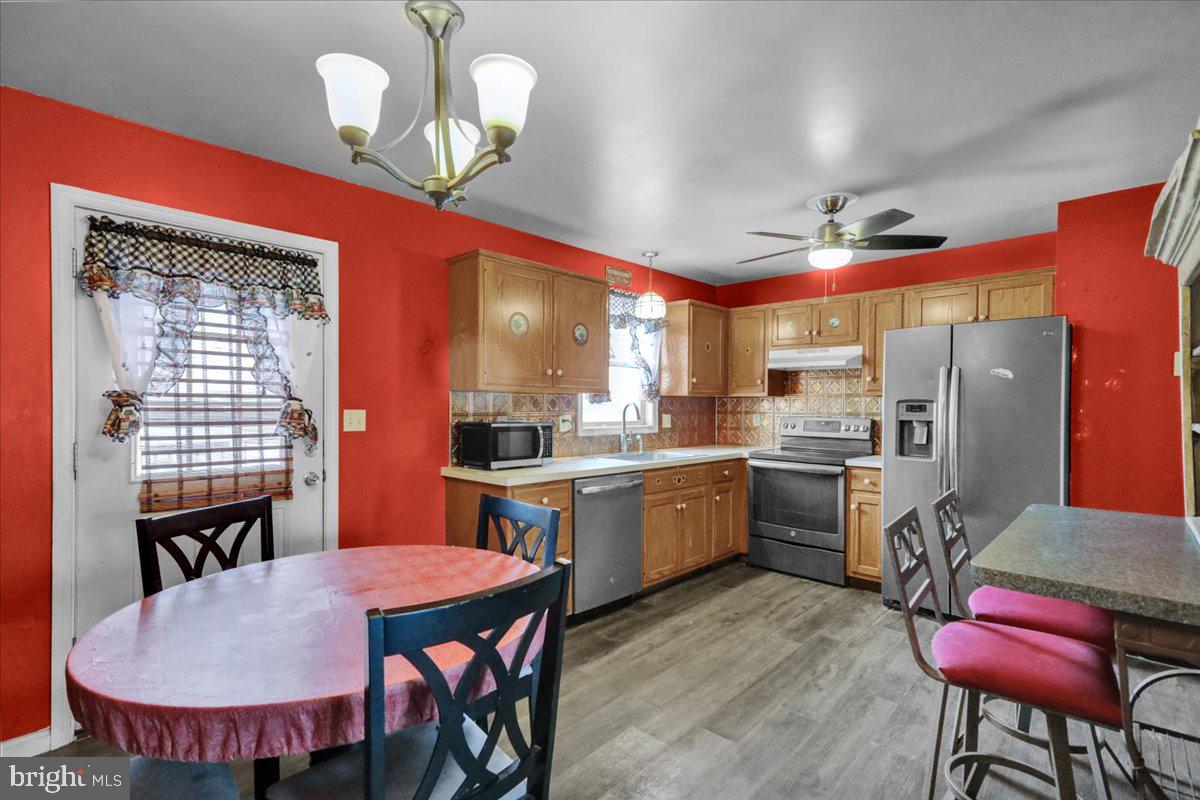 NEWBURG VILLAGE - Residential