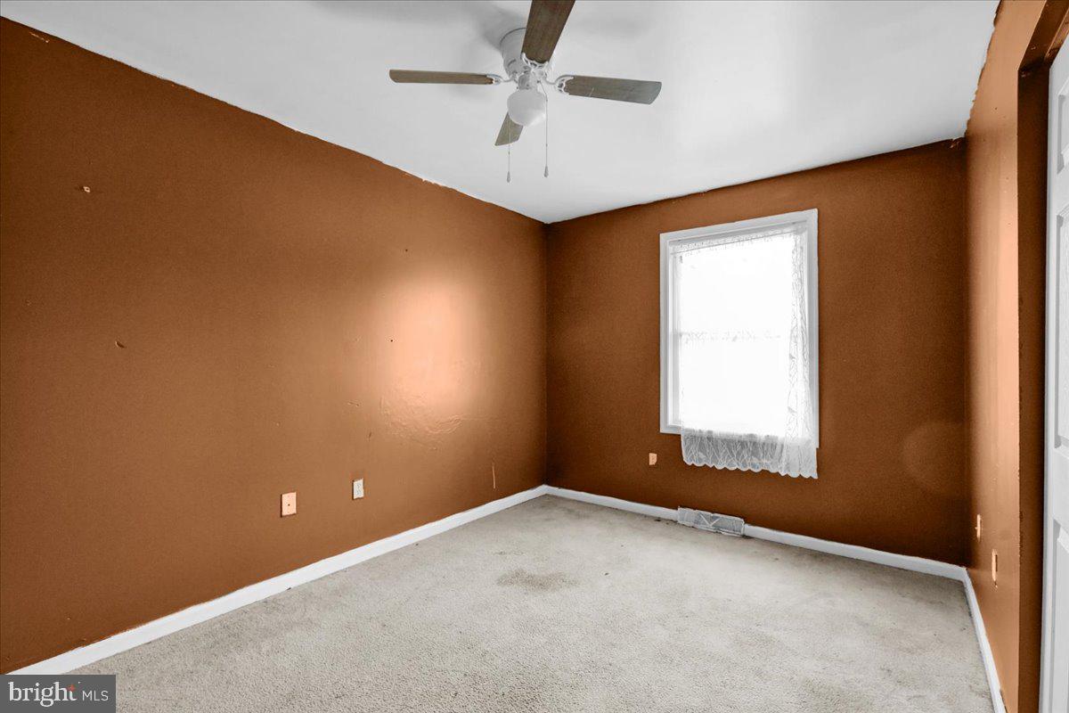 NEWBURG VILLAGE - Residential