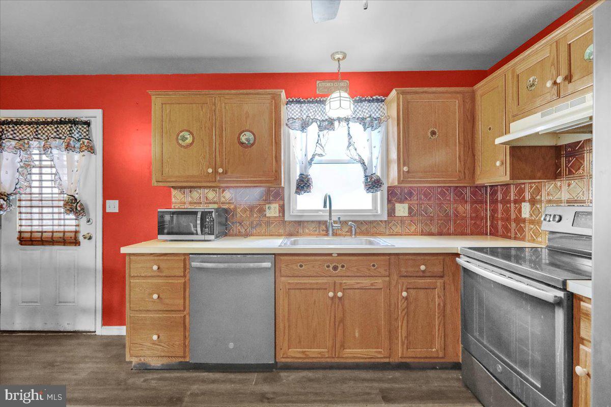 NEWBURG VILLAGE - Residential