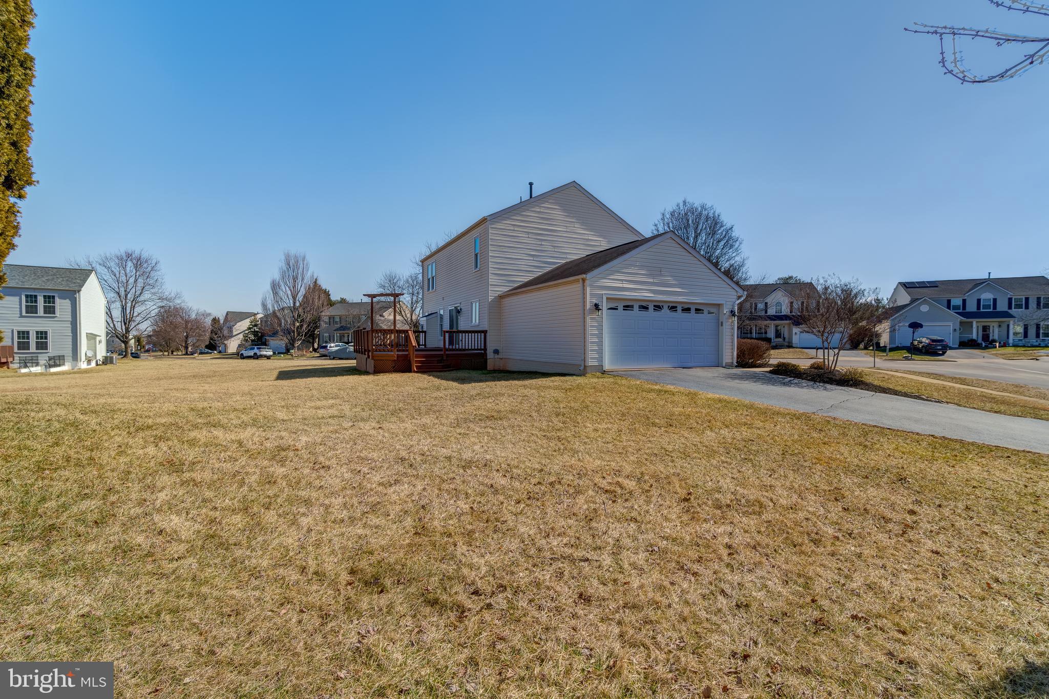 ASHBURN VILLAGE - Residential