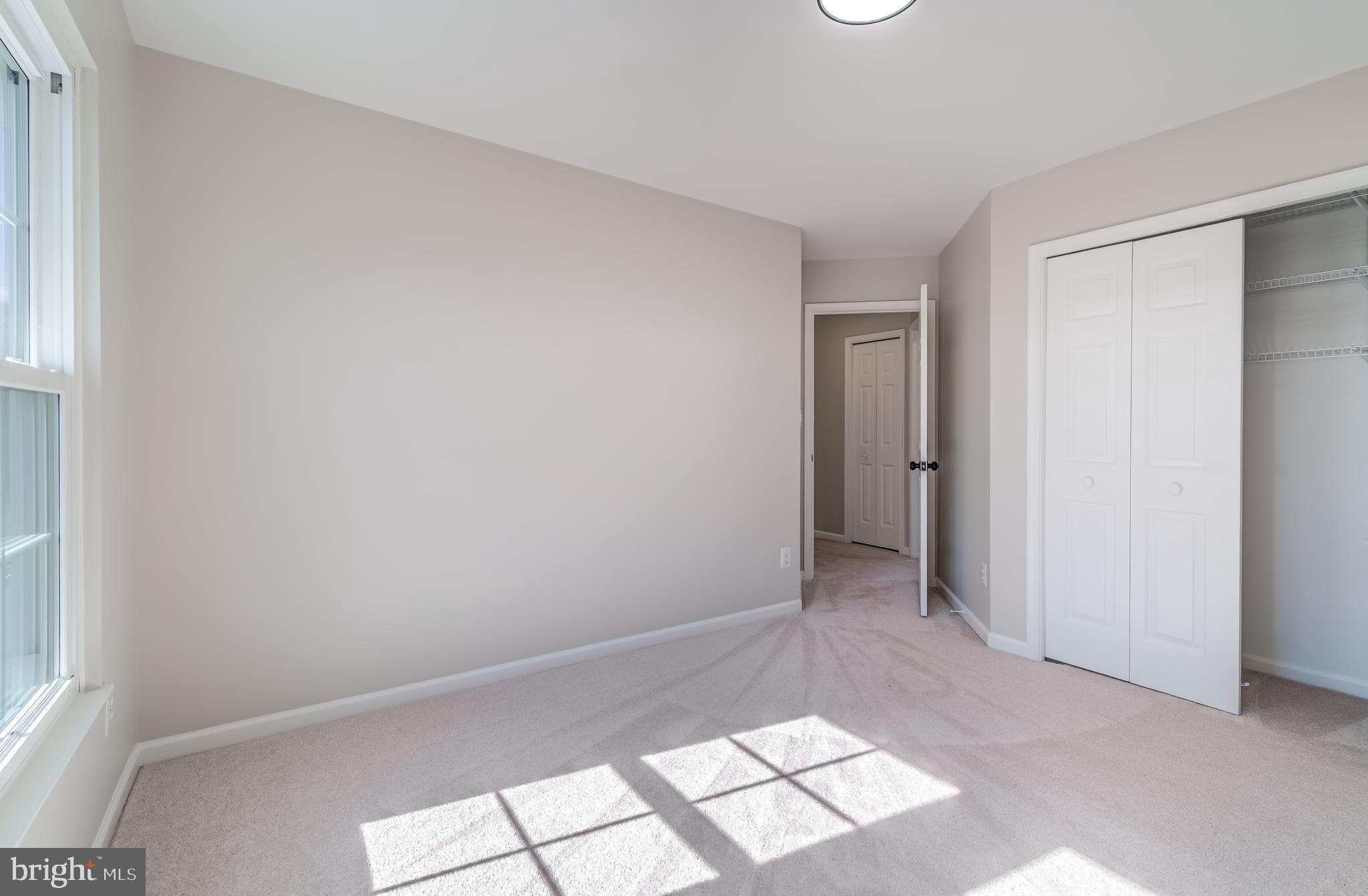 ASHBURN VILLAGE - Residential