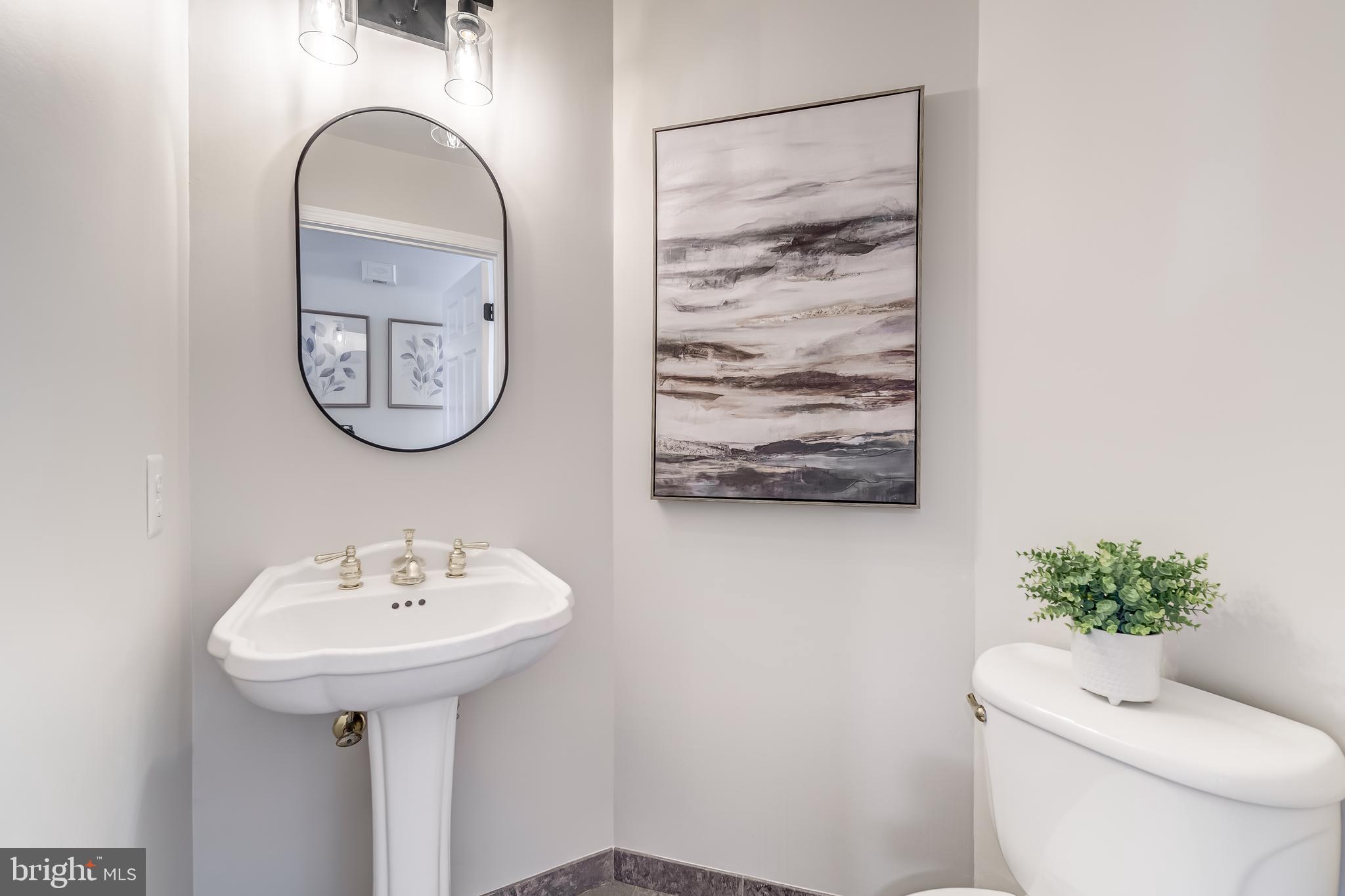 ASHBURN VILLAGE - Residential