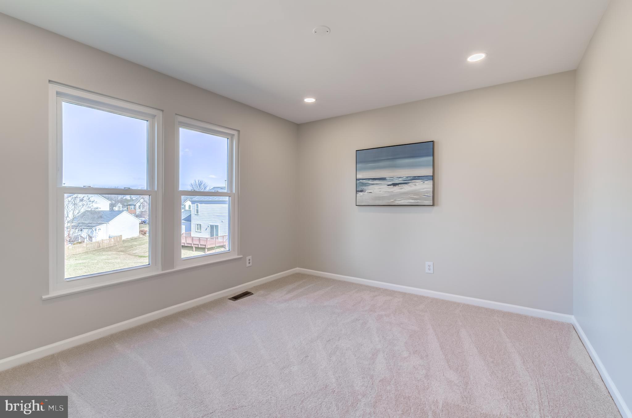 ASHBURN VILLAGE - Residential