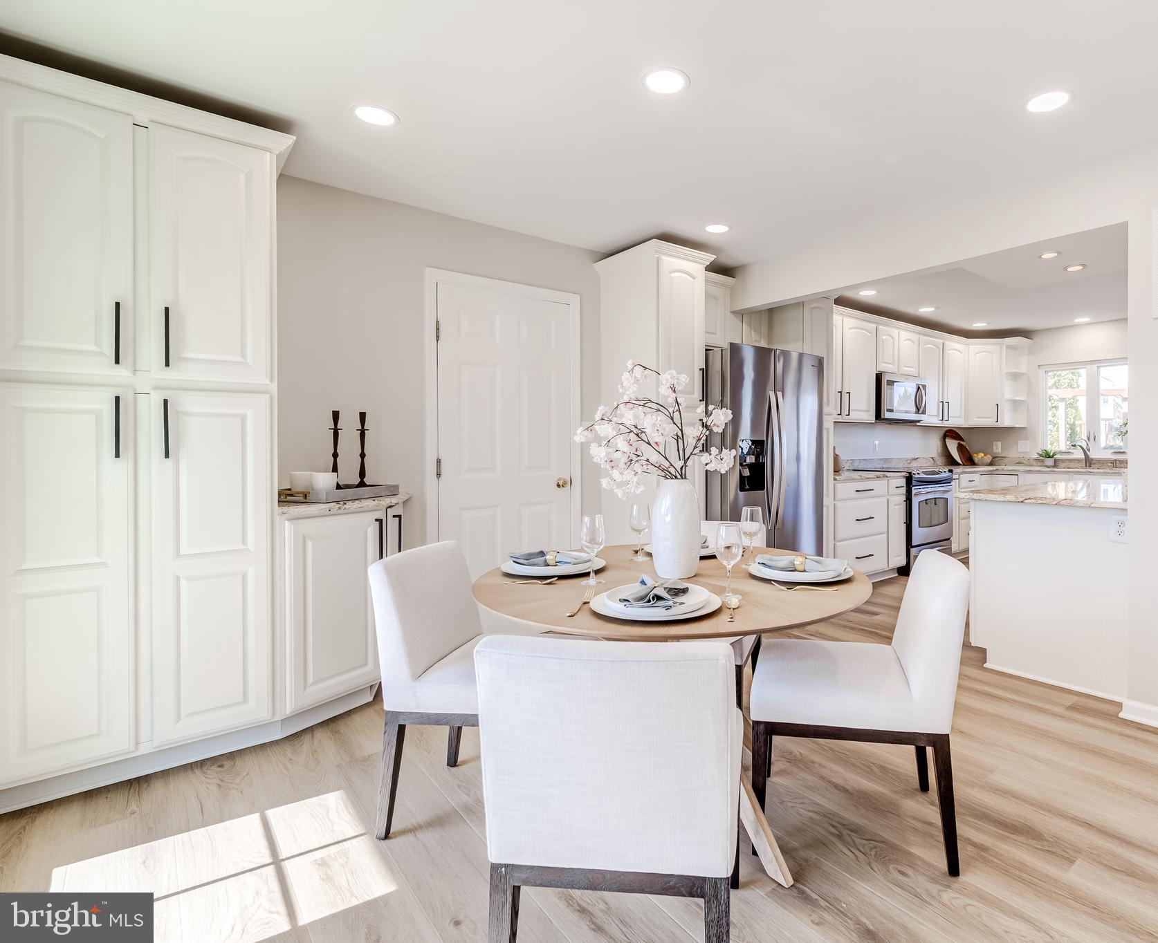 ASHBURN VILLAGE - Residential