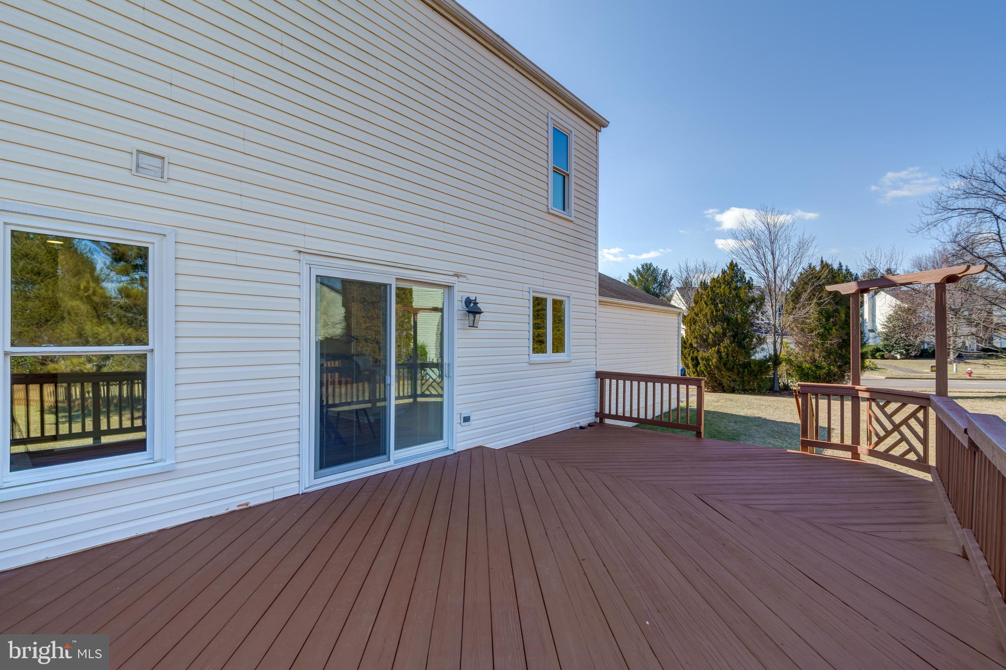 ASHBURN VILLAGE - Residential