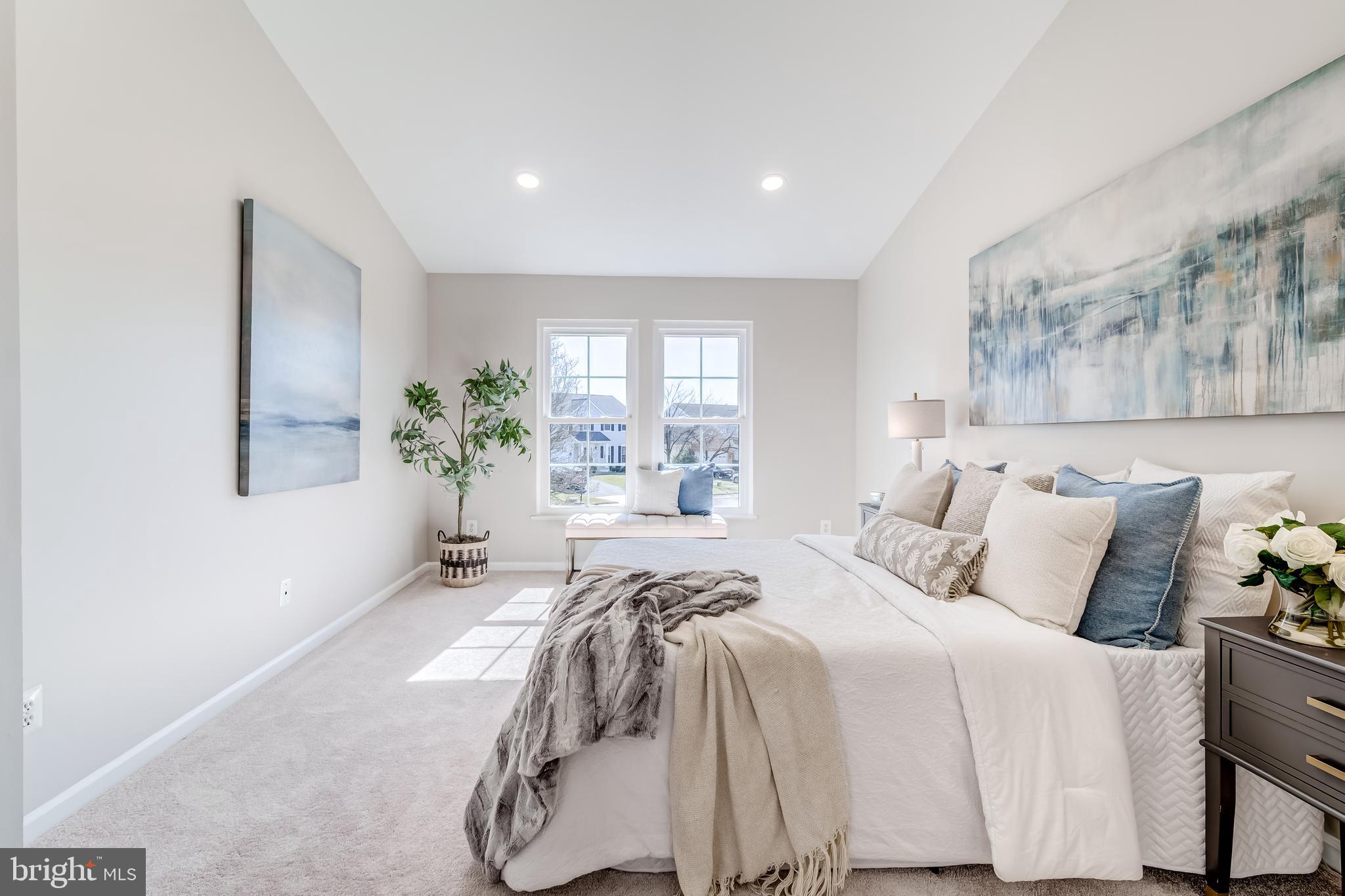 ASHBURN VILLAGE - Residential