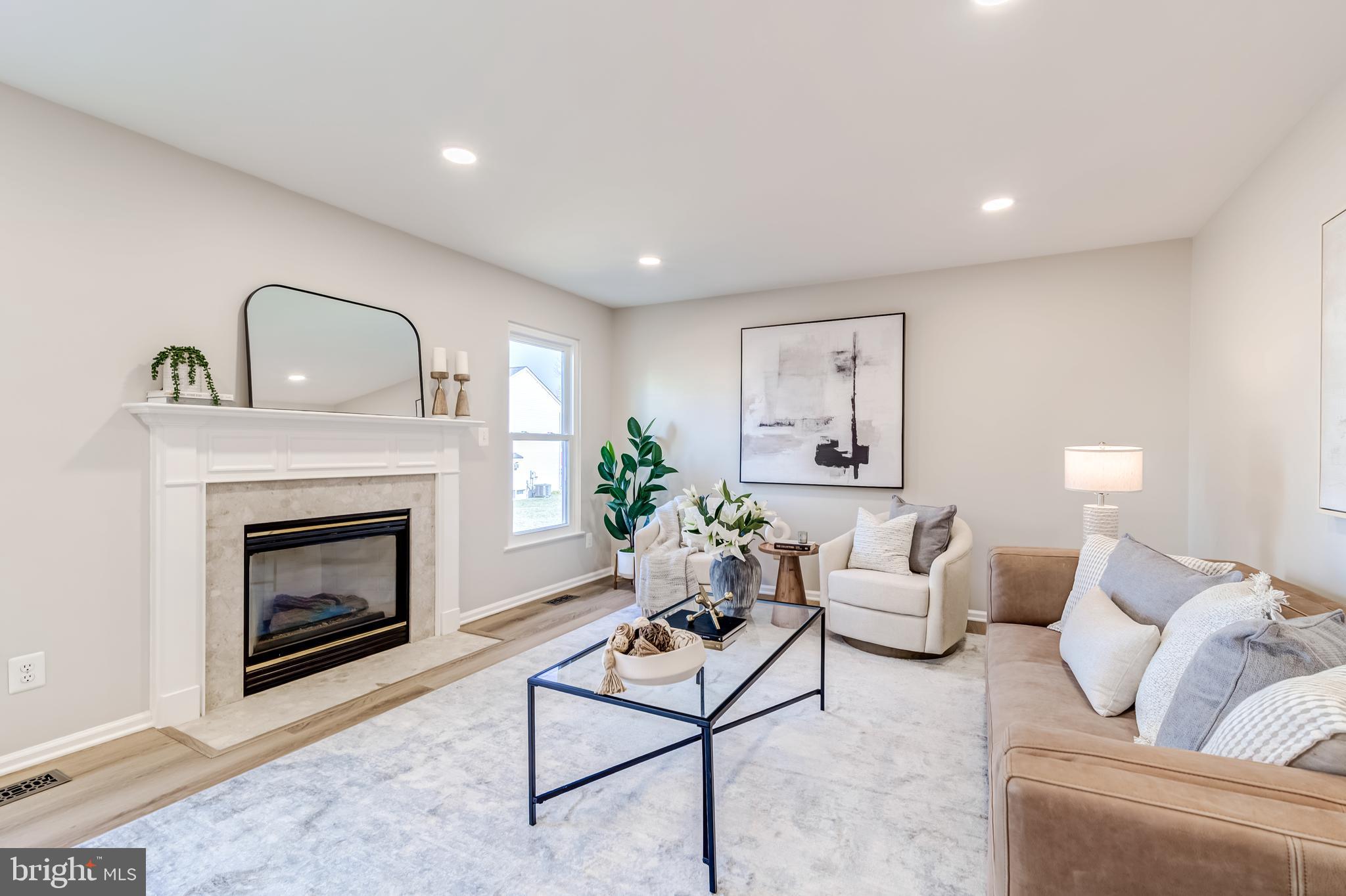 ASHBURN VILLAGE - Residential