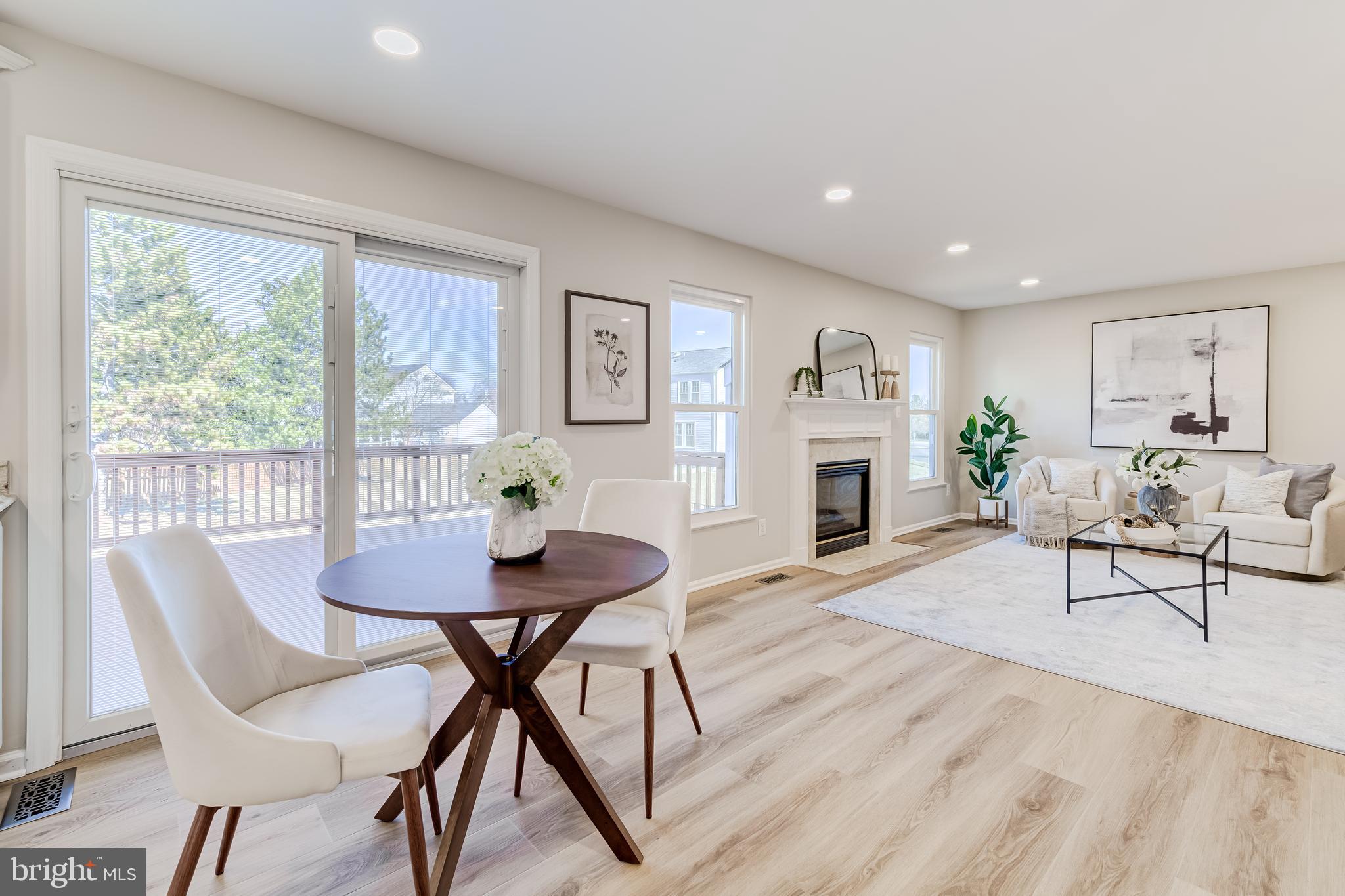 ASHBURN VILLAGE - Residential