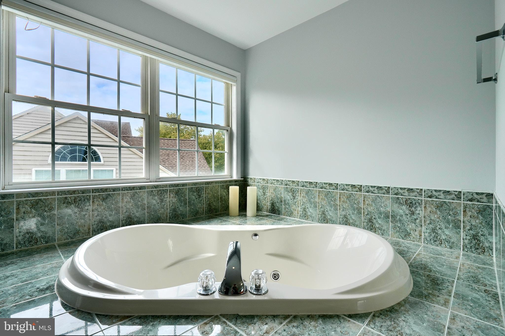 GOVERNORS RUN - Residential