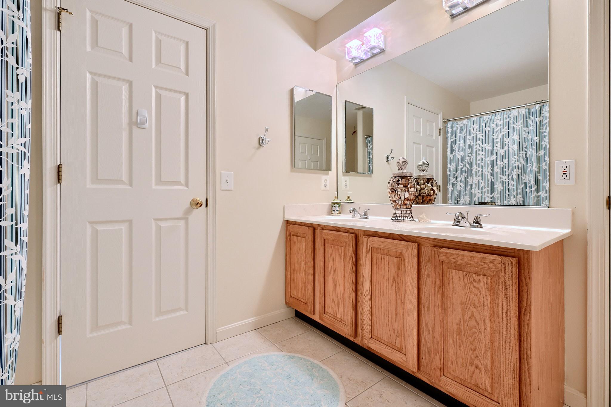 GOVERNORS RUN - Residential