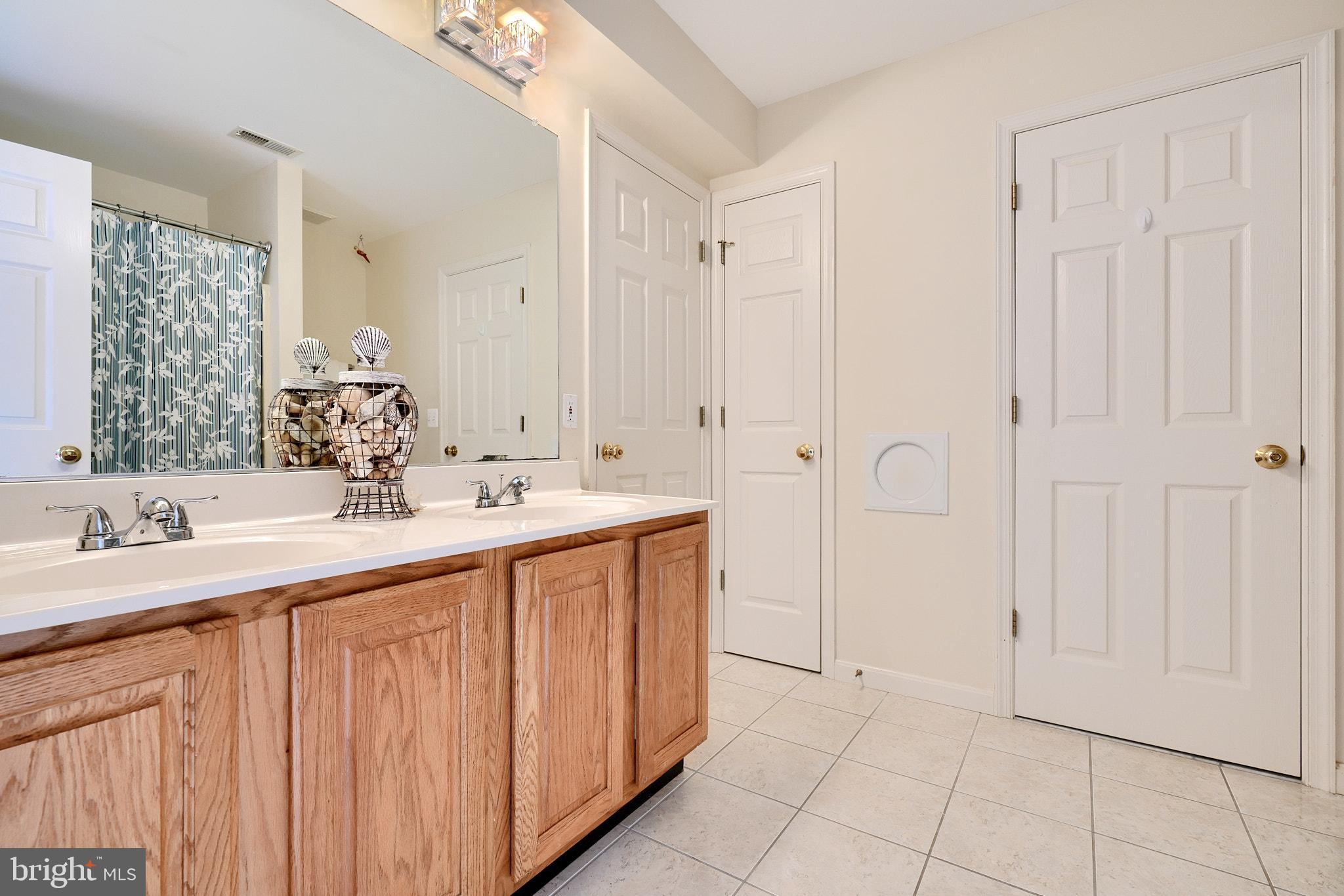 GOVERNORS RUN - Residential