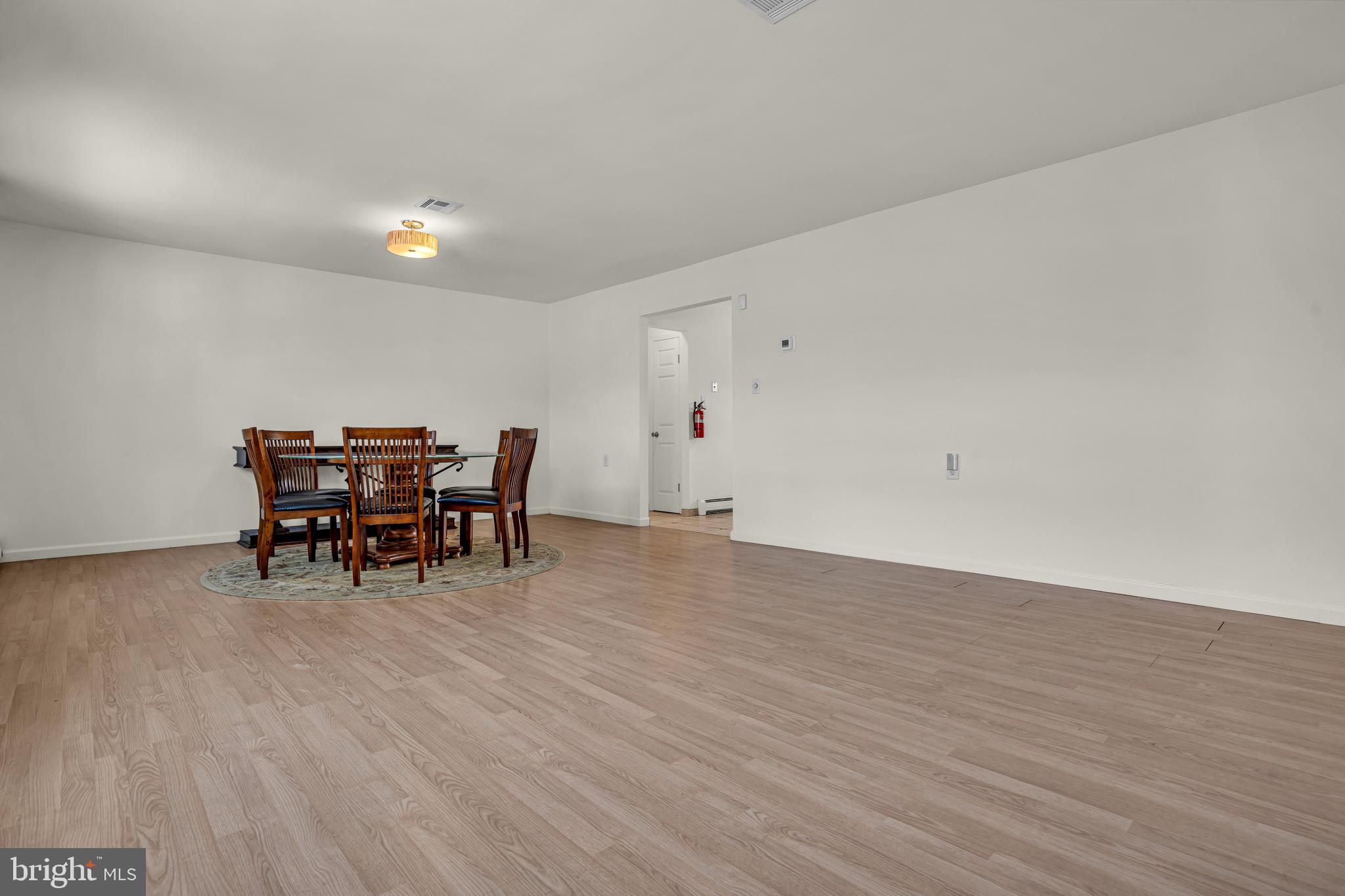 HOLIDAY CITY - BERKELEY - Residential