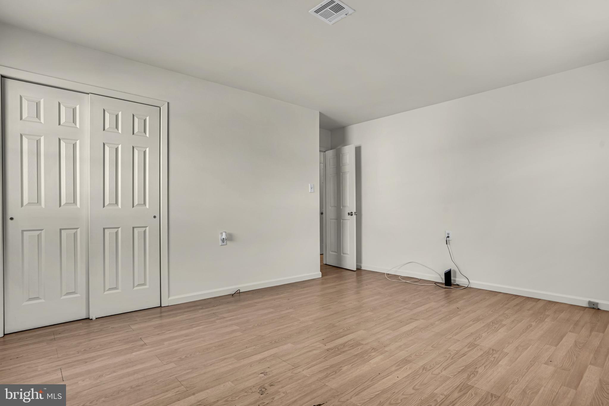 HOLIDAY CITY - BERKELEY - Residential