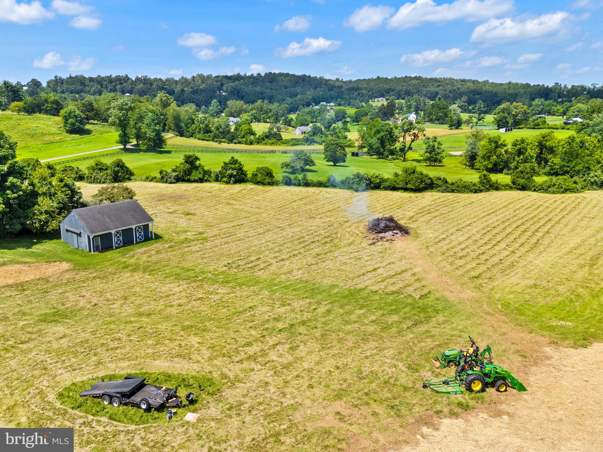 BELLEVUE FARMS - Residential