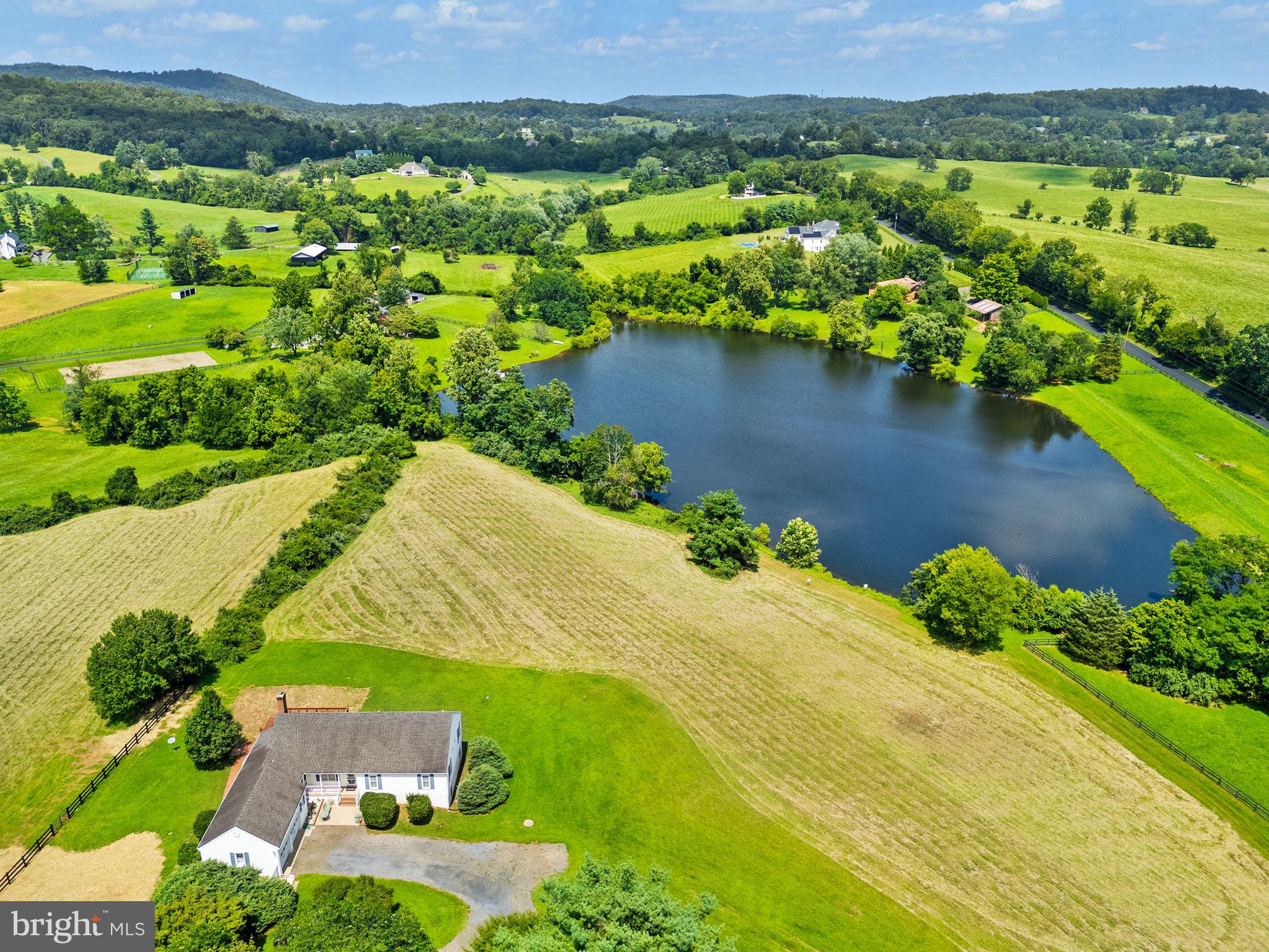 BELLEVUE FARMS - Residential
